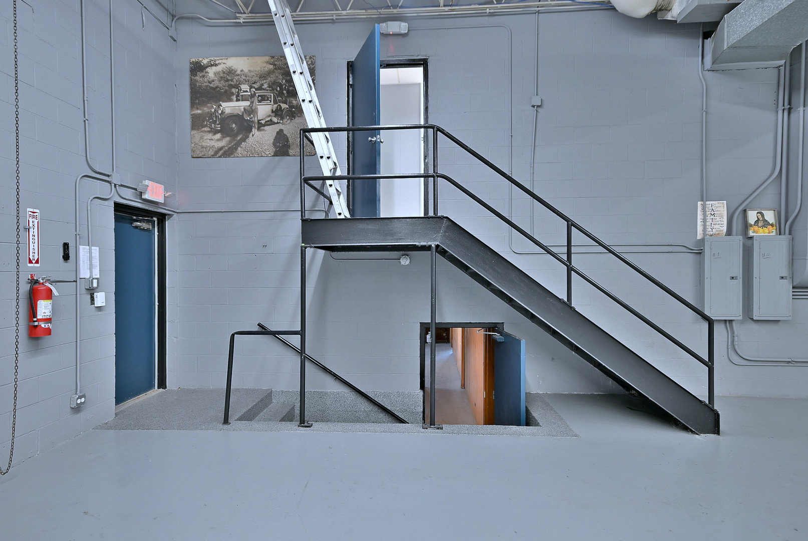 515 LUNT Avenue, Schaumburg, IL 60193