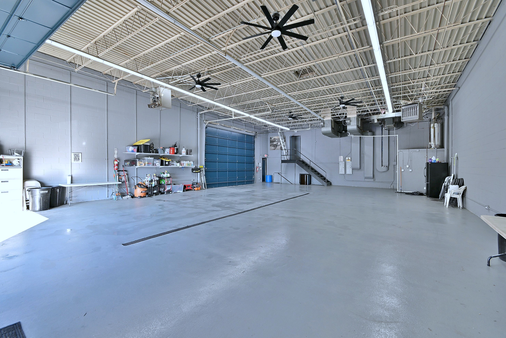 515 LUNT Avenue, Schaumburg, IL 60193