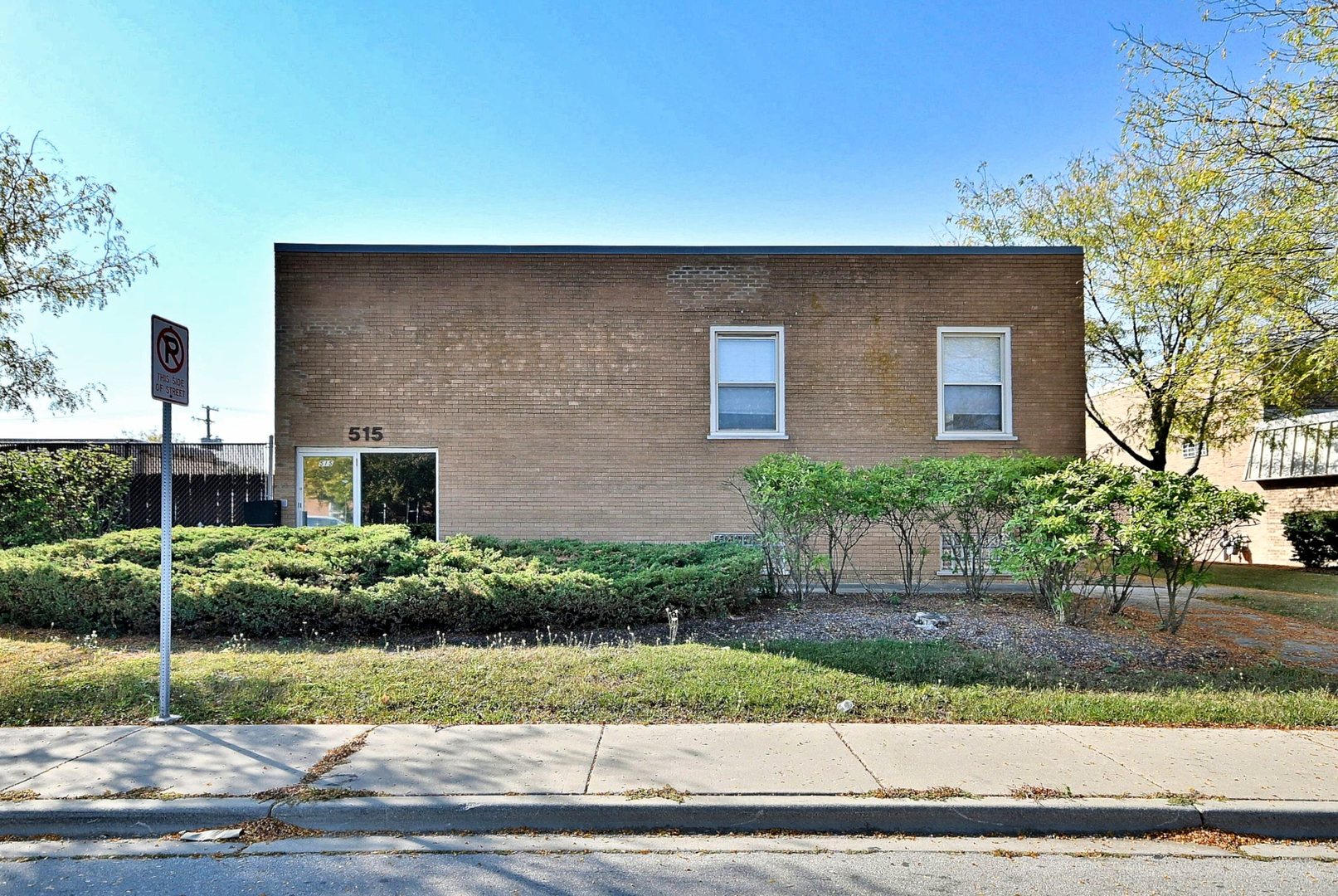 515 LUNT Avenue, Schaumburg, IL 60193