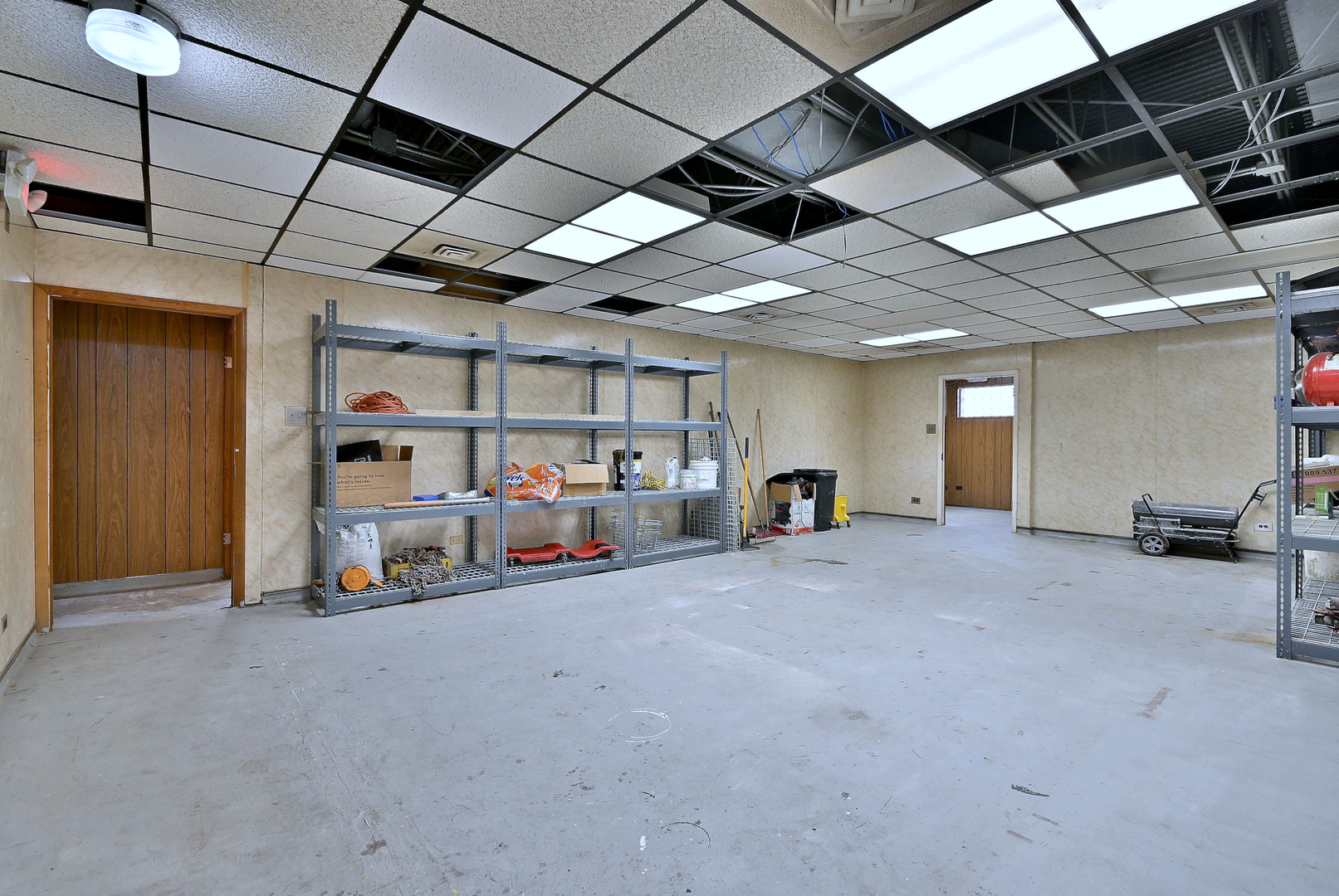 515 LUNT Avenue, Schaumburg, IL 60193