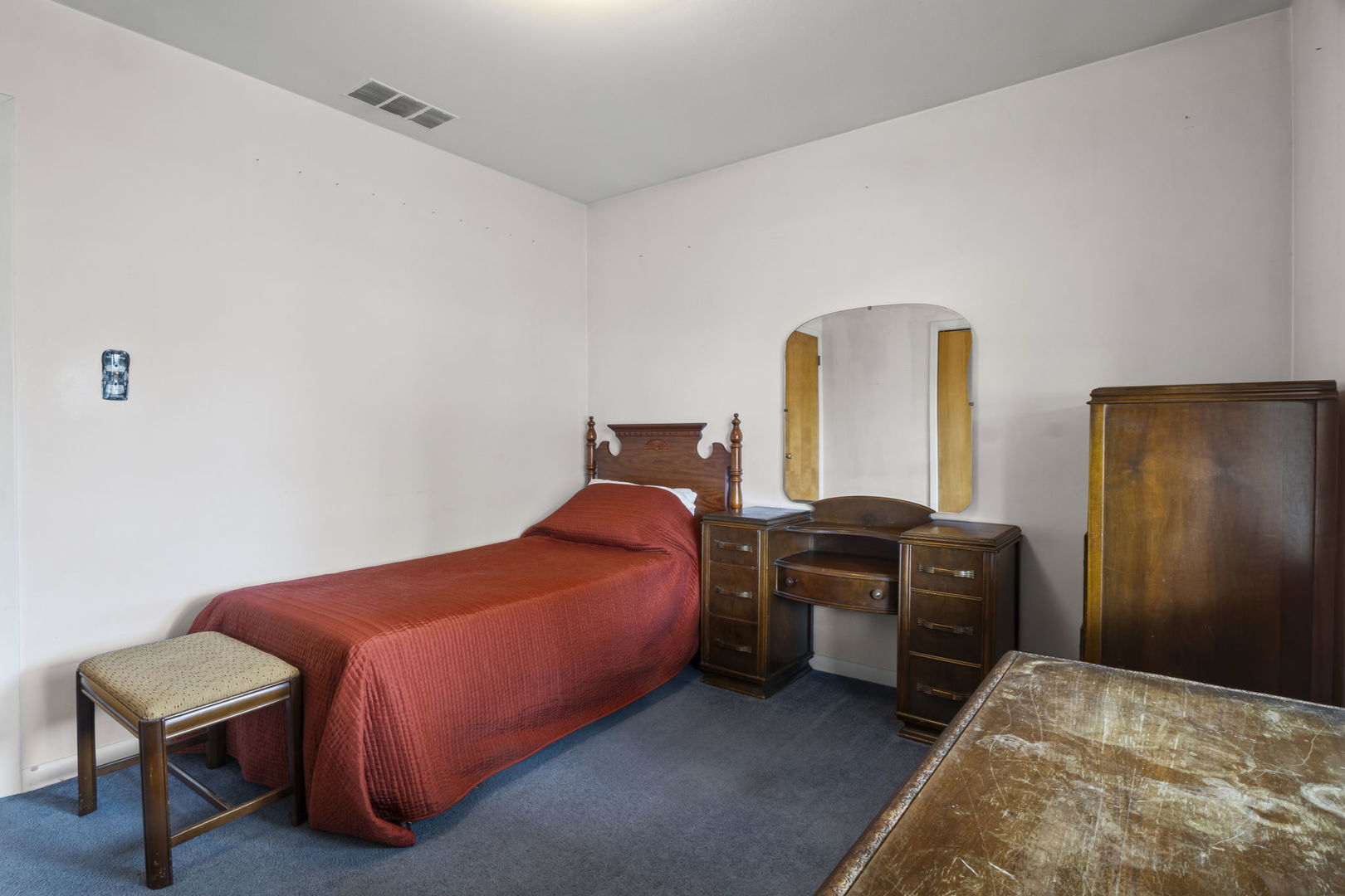 1194 Cedar Lane, Elk Grove Village, IL 60007