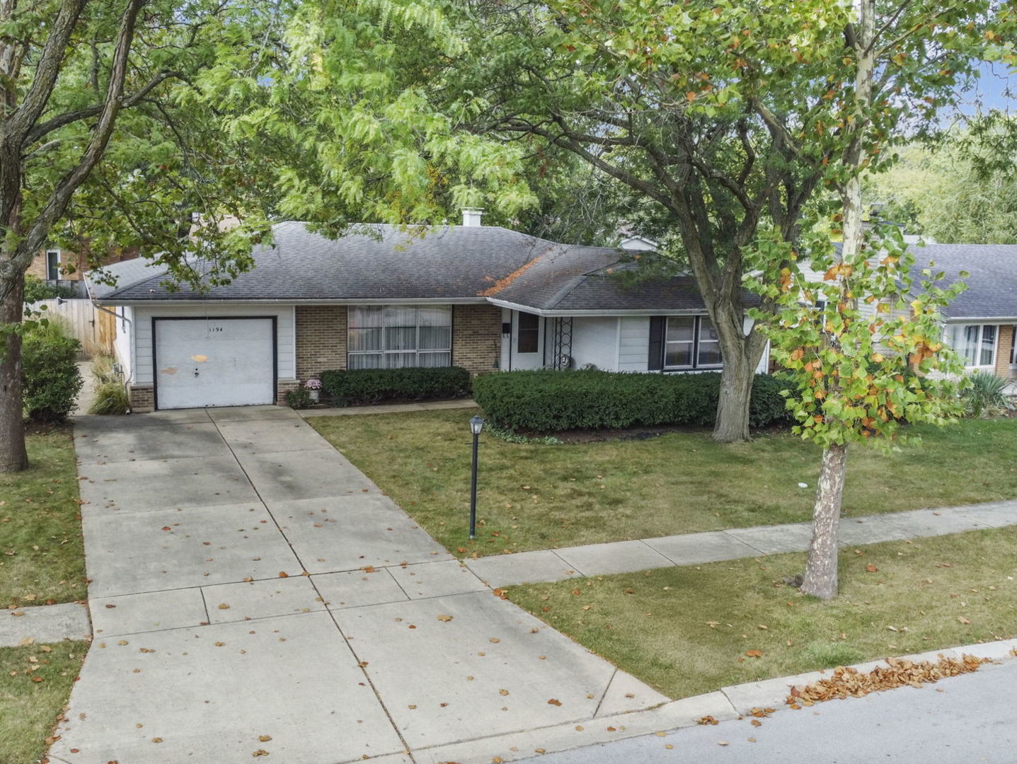 1194 Cedar Lane, Elk Grove Village, IL 60007