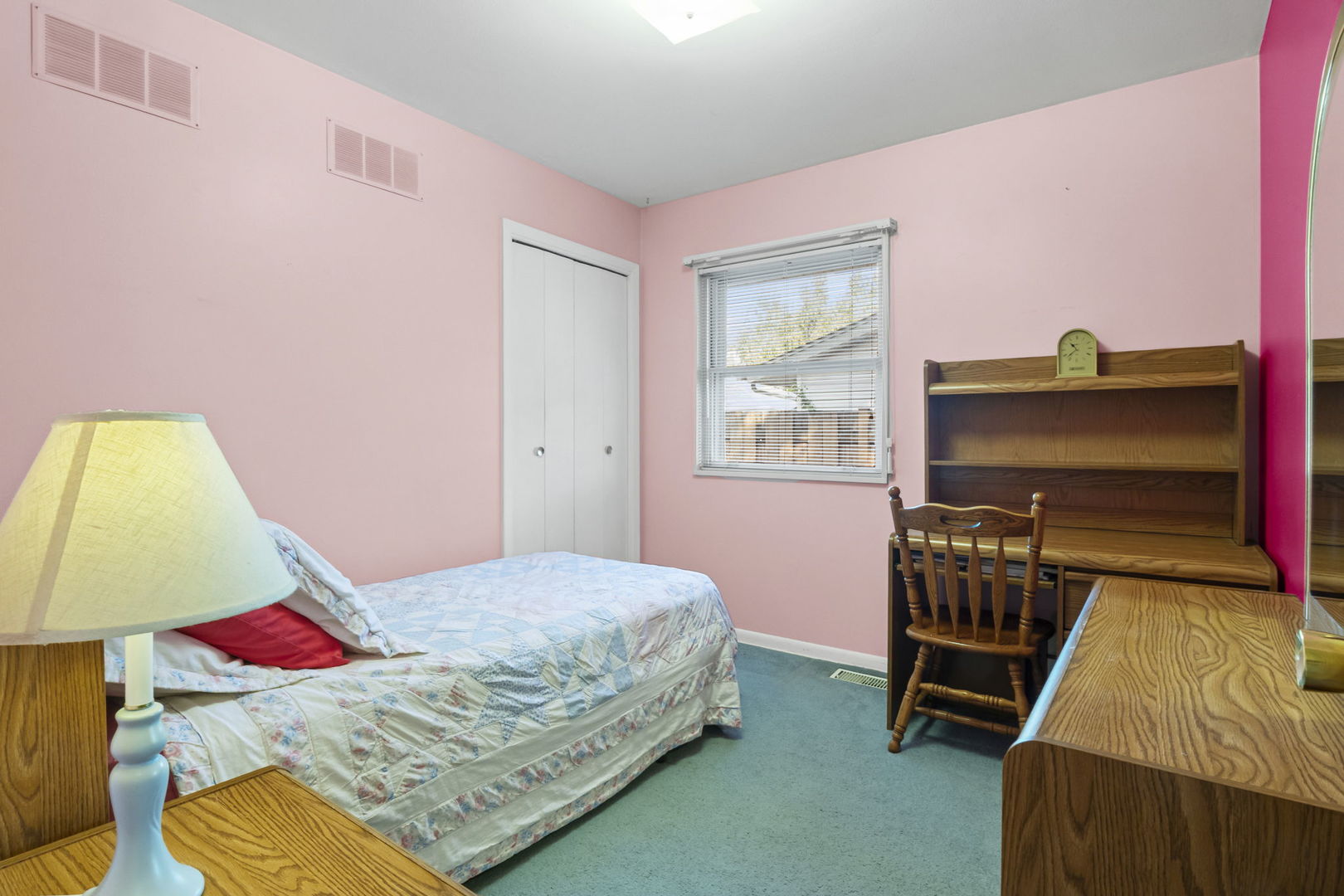 1194 Cedar Lane, Elk Grove Village, IL 60007