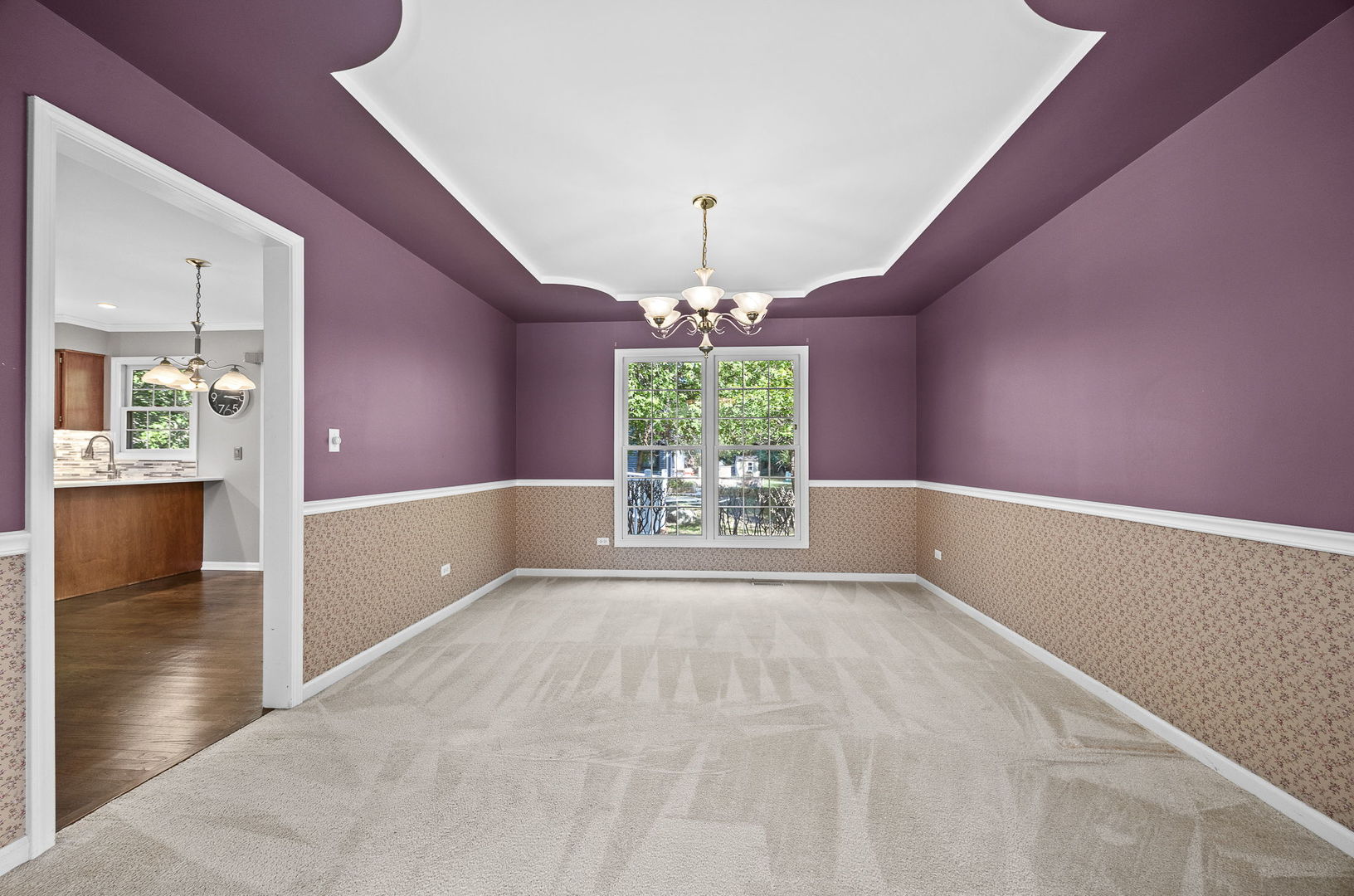 719 Pinecreek Drive, North Aurora, IL 60542