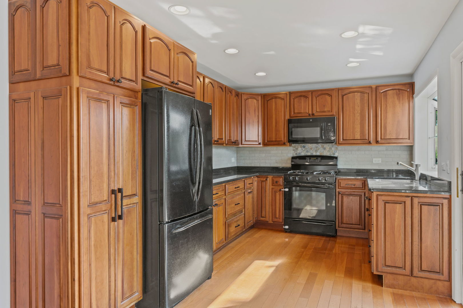 147 Majestic Drive, Lombard, IL 60148