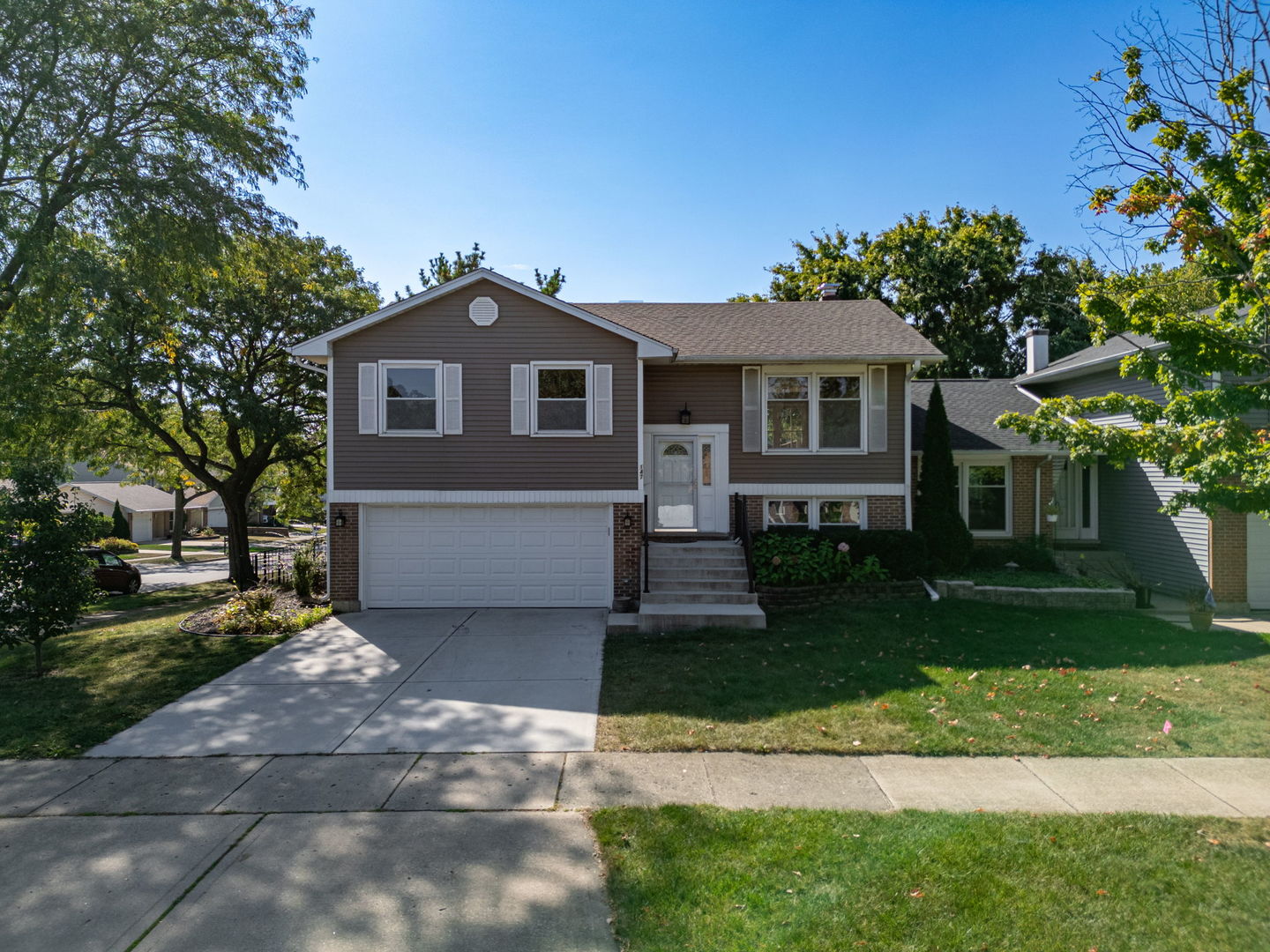 147 Majestic Drive, Lombard, IL 60148
