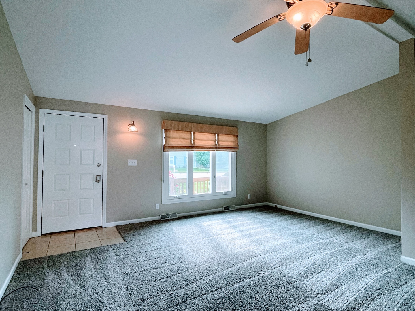 167 W Carol Avenue, Cortland, IL 60112