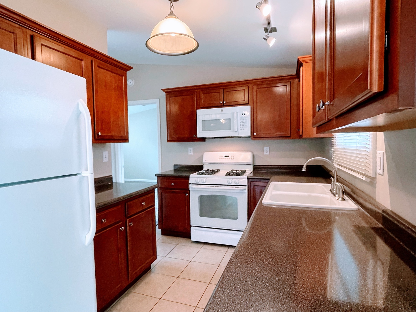 167 W Carol Avenue, Cortland, IL 60112