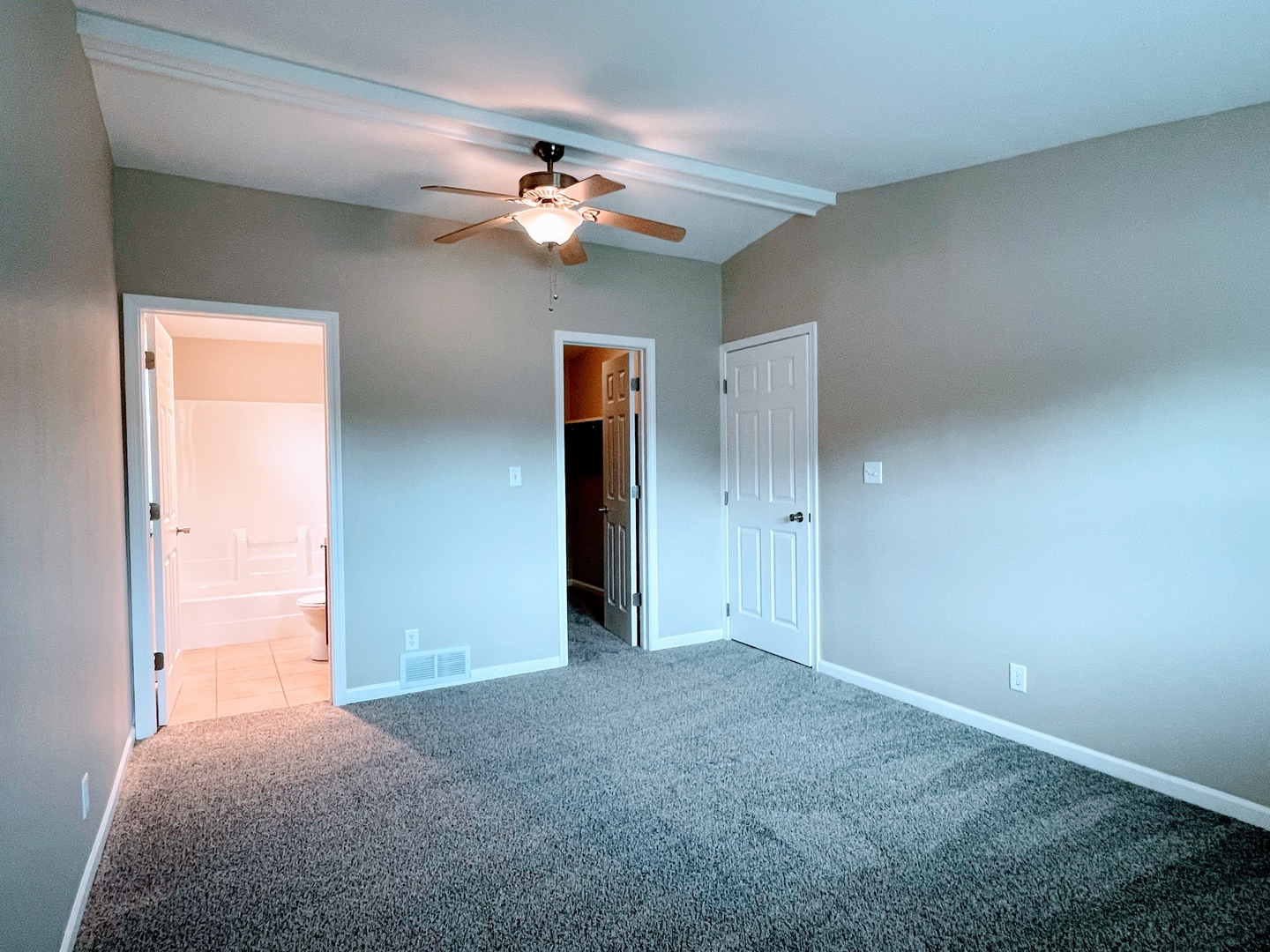 167 W Carol Avenue, Cortland, IL 60112