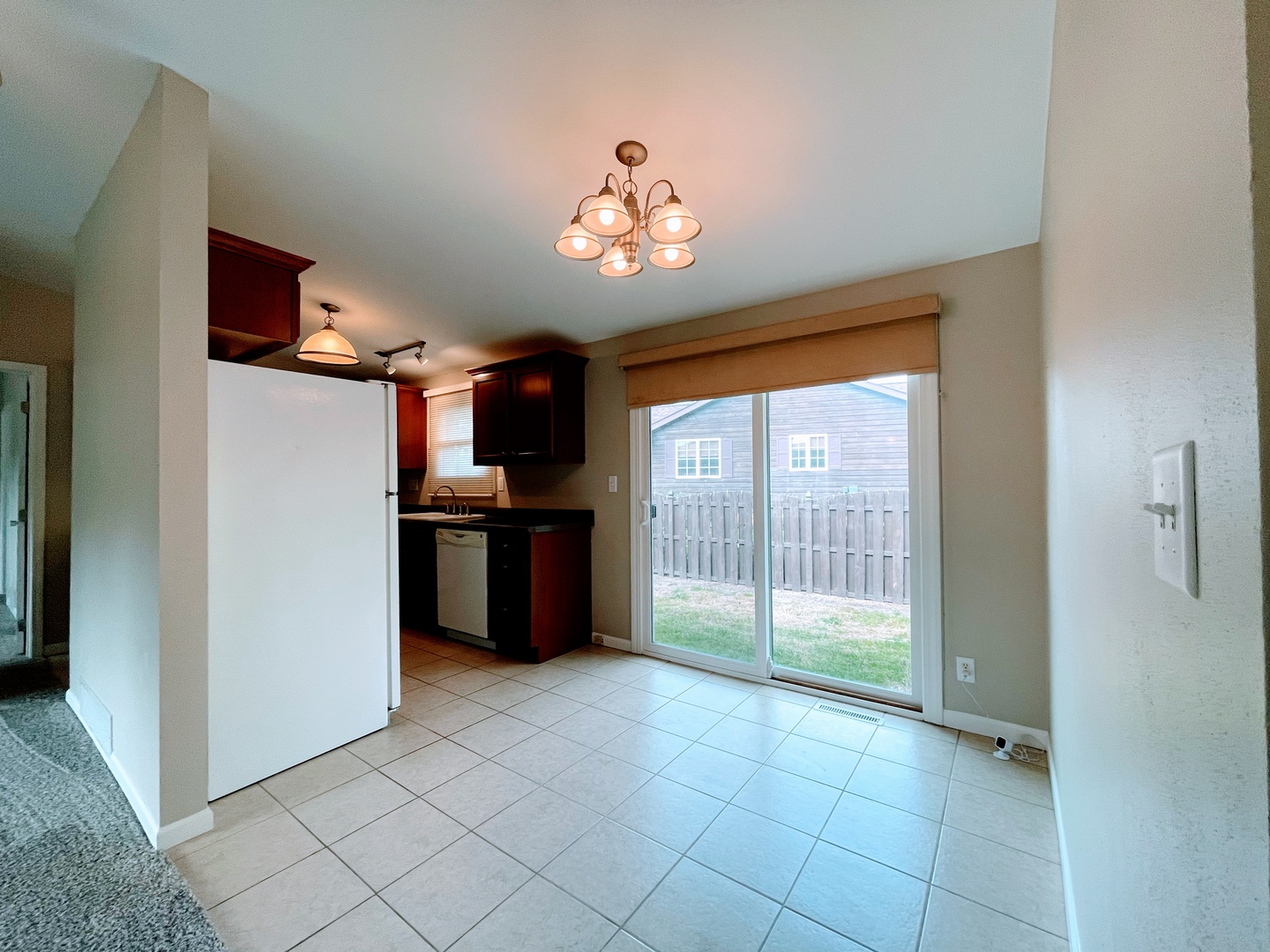 167 W Carol Avenue, Cortland, IL 60112