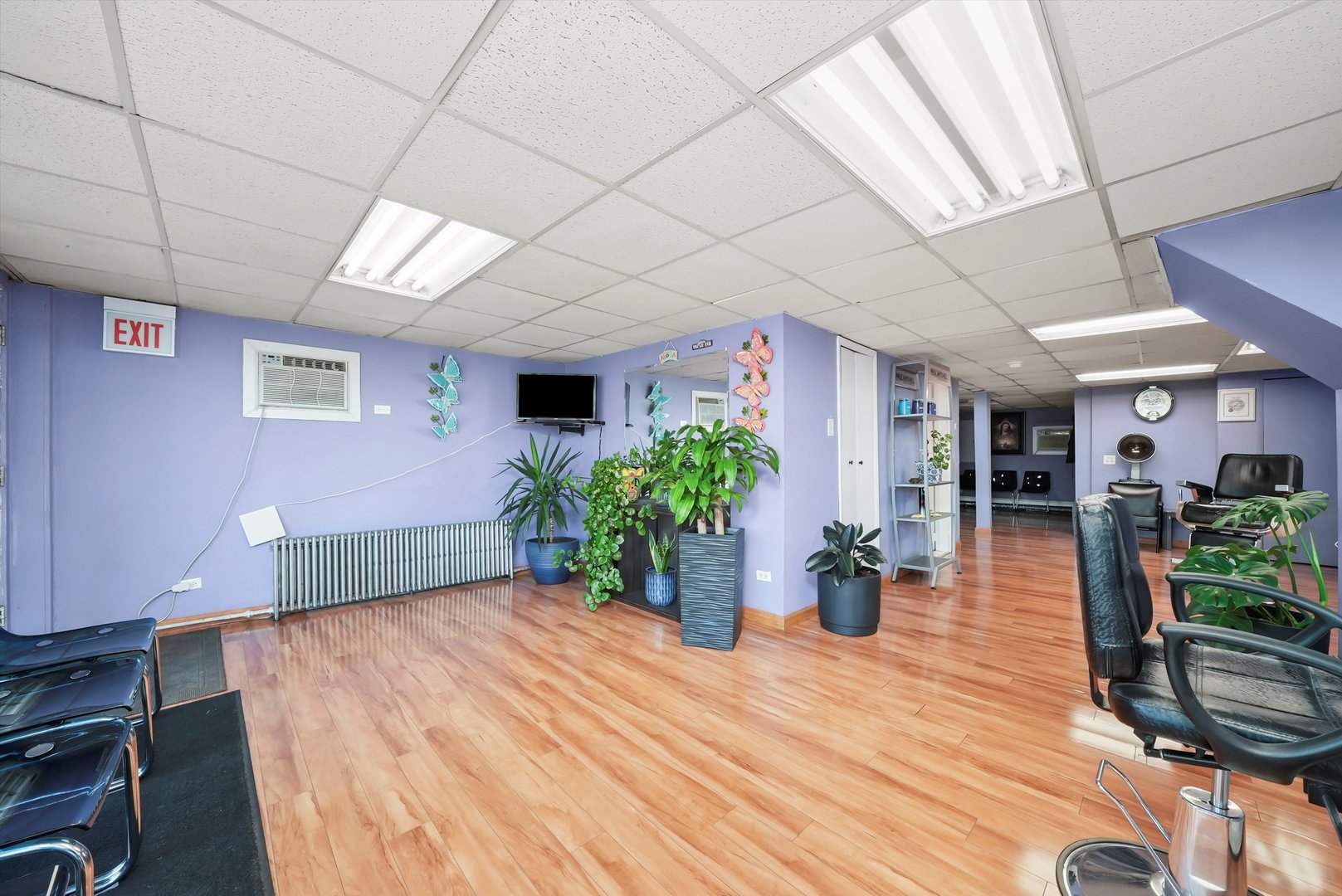 5507 W Cermak Road, Cicero, IL 60804