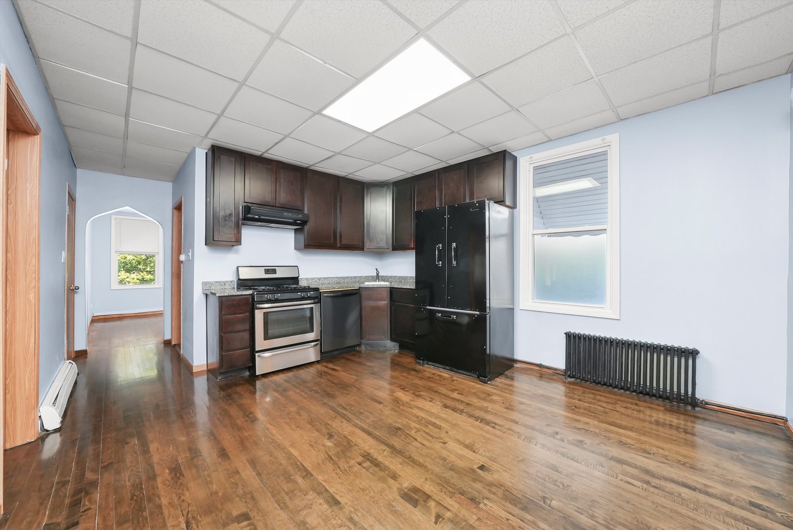 5507 W Cermak Road, Cicero, IL 60804