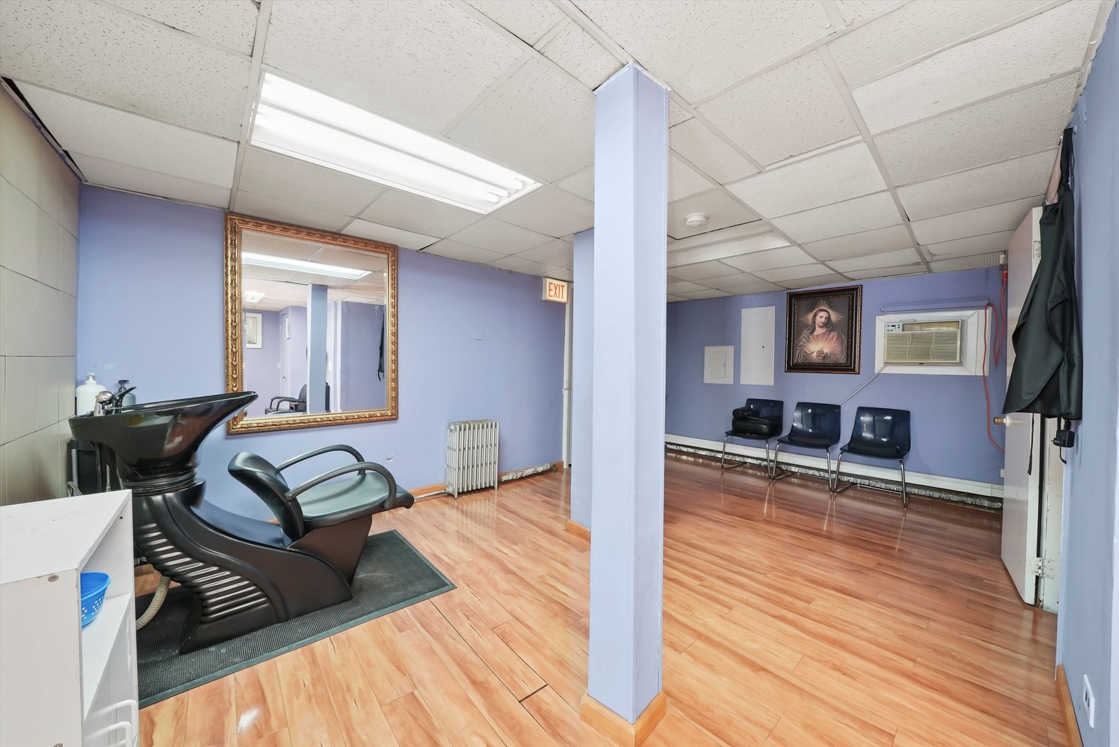 5507 W Cermak Road, Cicero, IL 60804