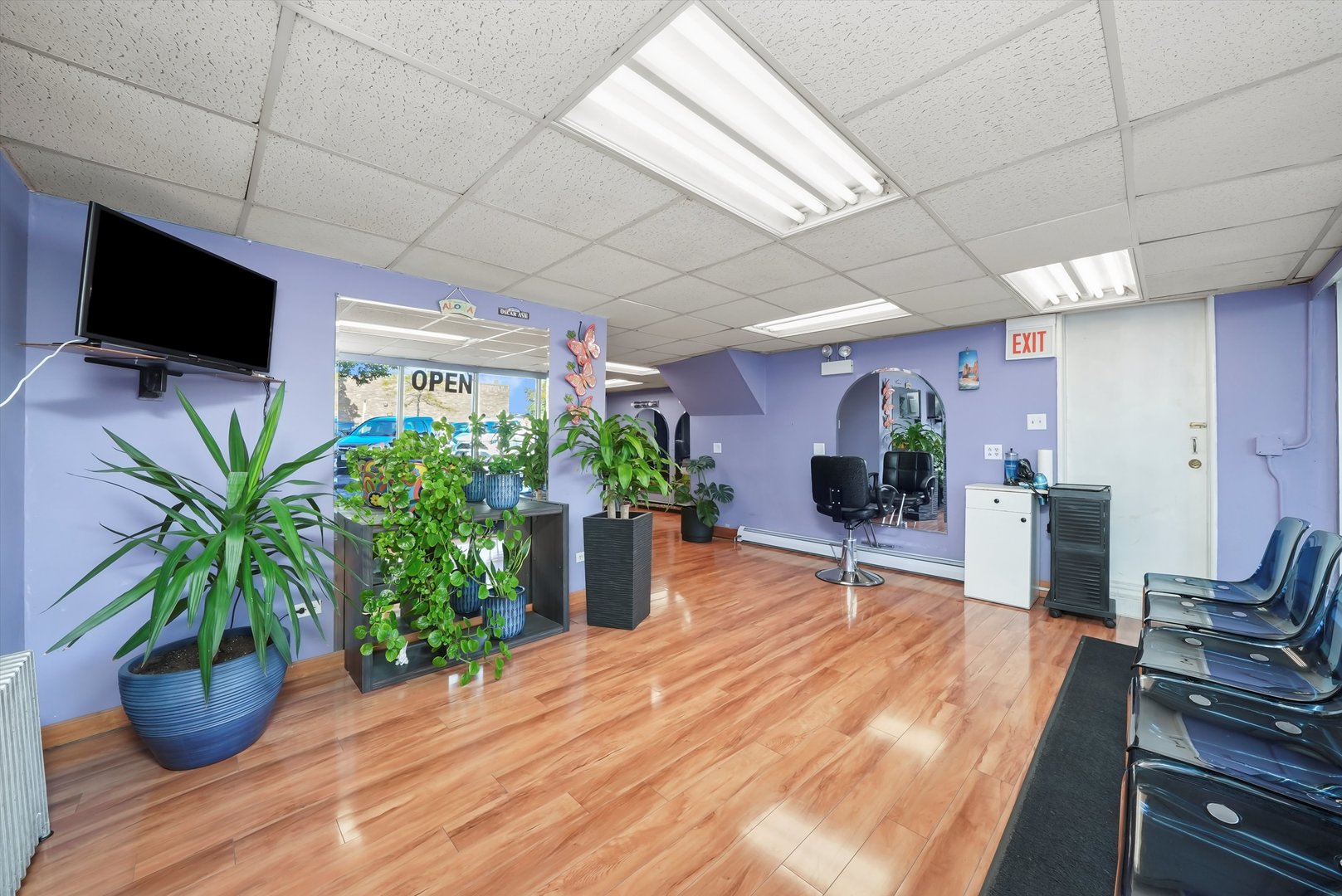 5507 W Cermak Road, Cicero, IL 60804