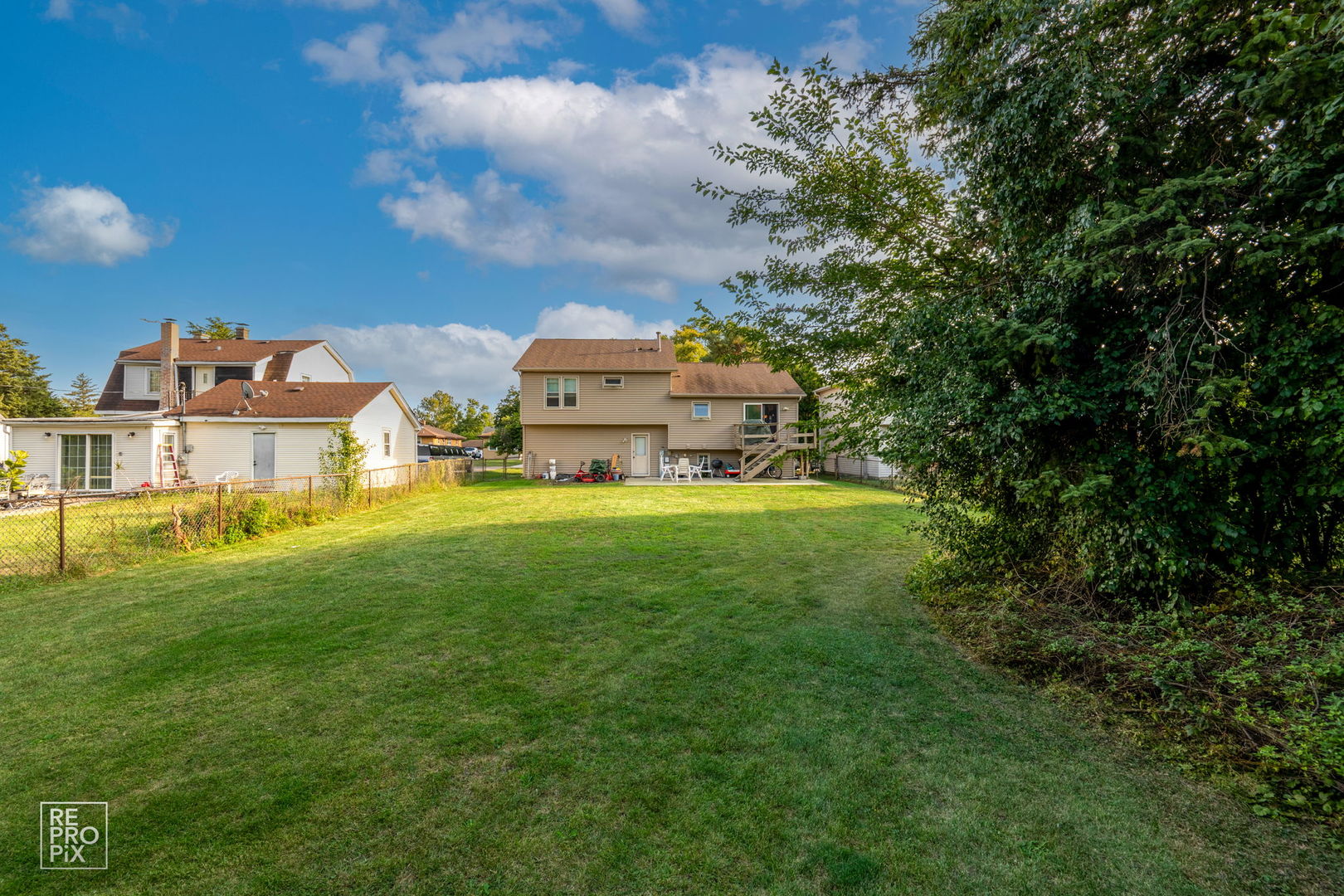 1624 Estes Avenue, Des Plaines, IL 60018