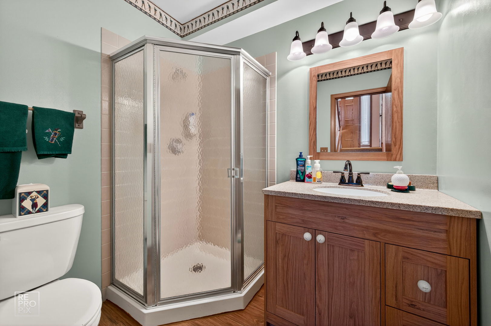 1624 Estes Avenue, Des Plaines, IL 60018