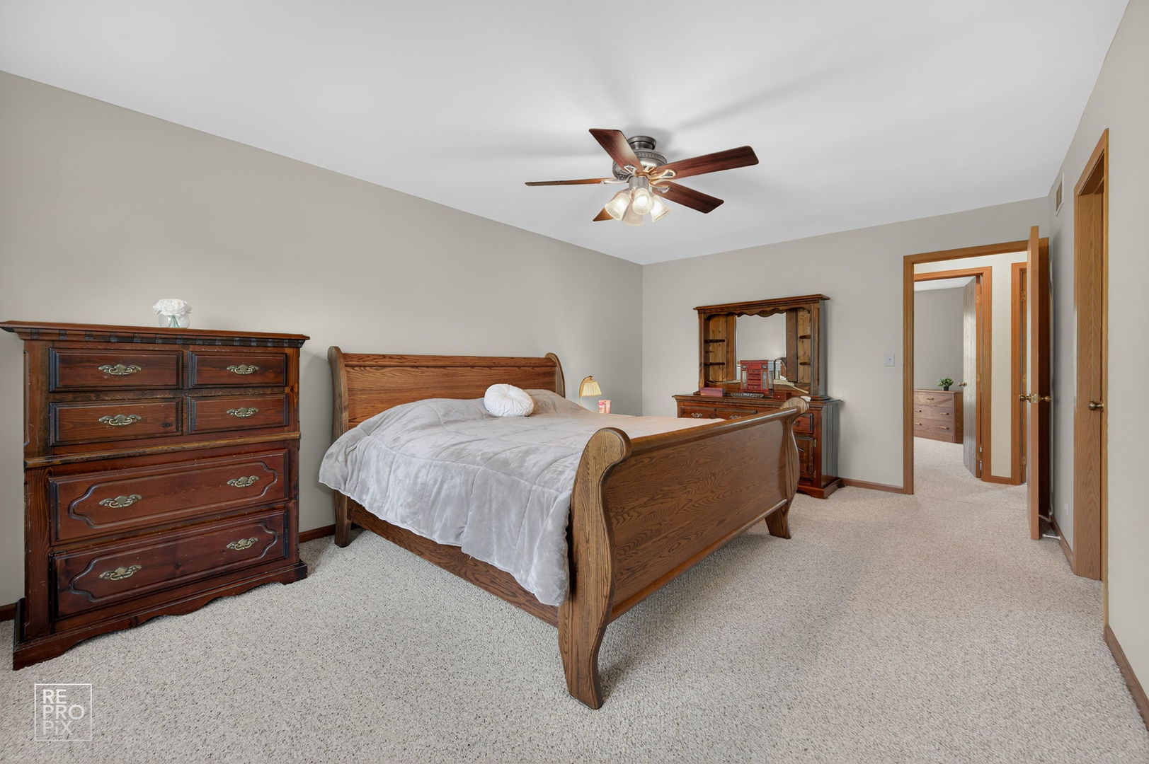 1624 Estes Avenue, Des Plaines, IL 60018