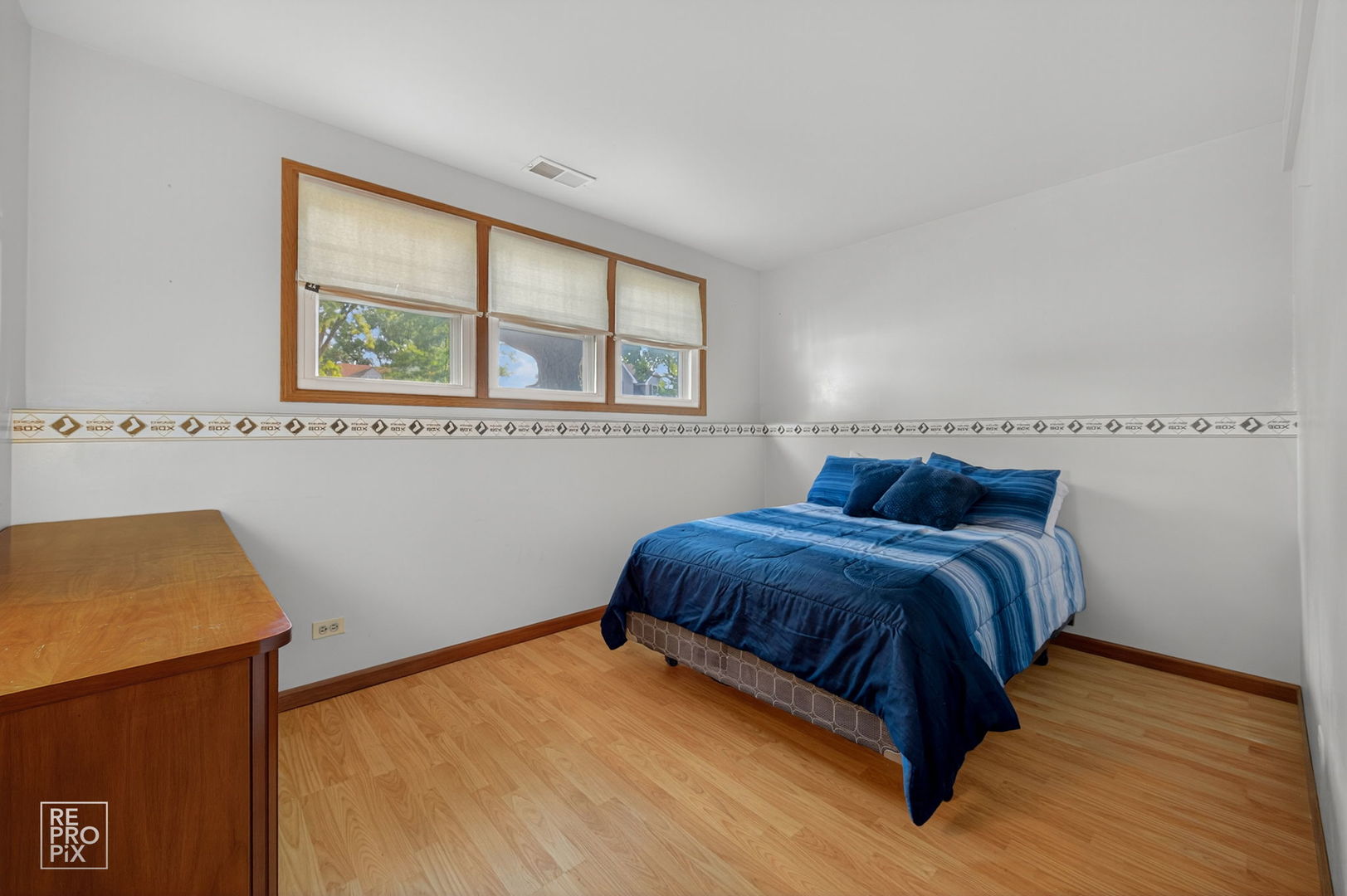 1624 Estes Avenue, Des Plaines, IL 60018