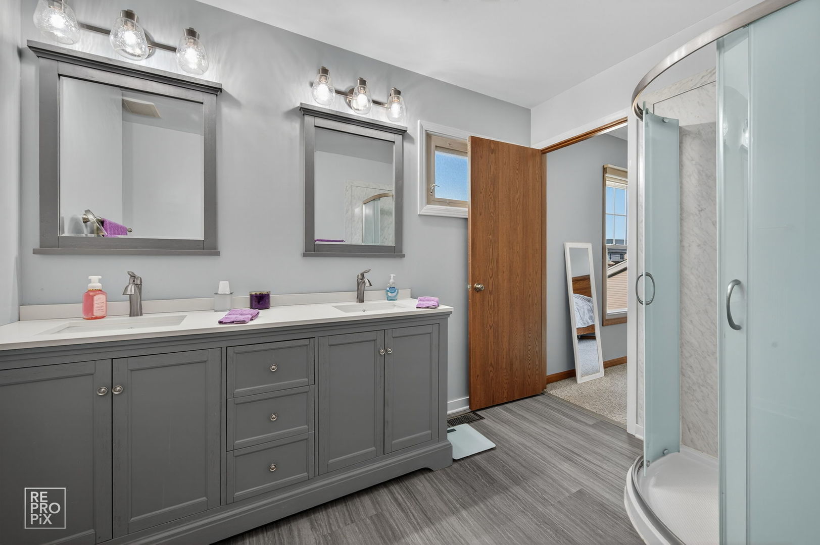 1624 Estes Avenue, Des Plaines, IL 60018