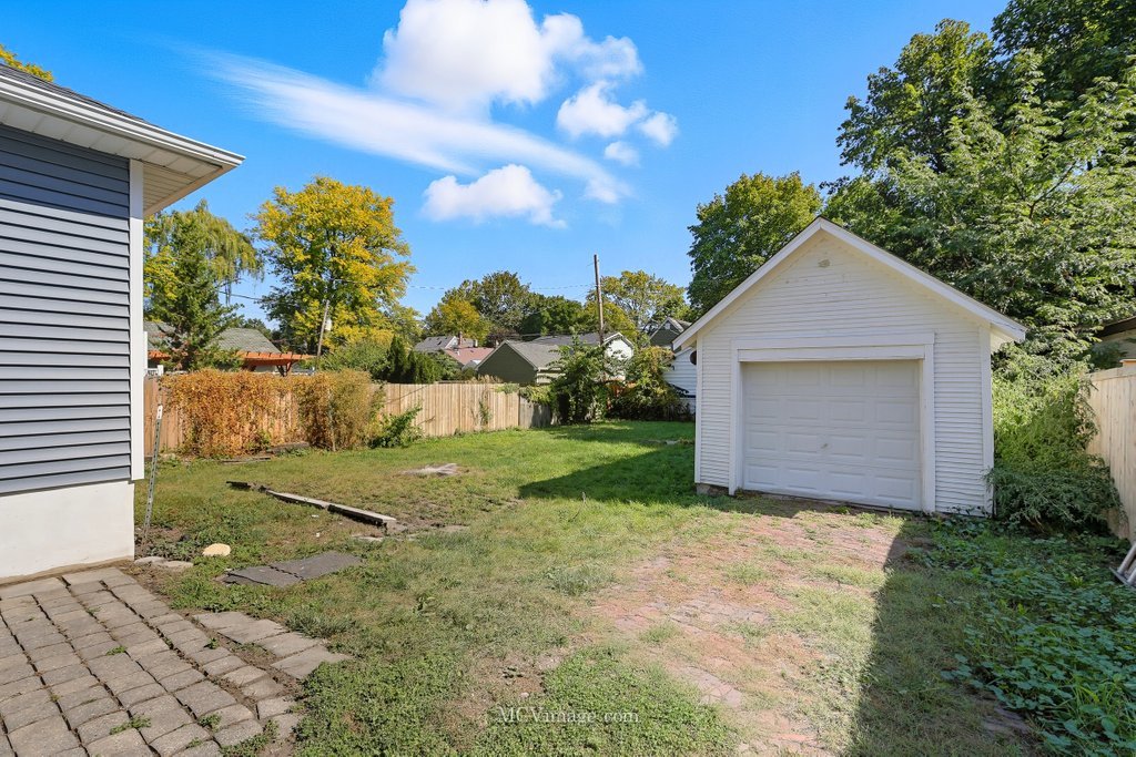 164 S Calumet Avenue, Aurora, IL 60506