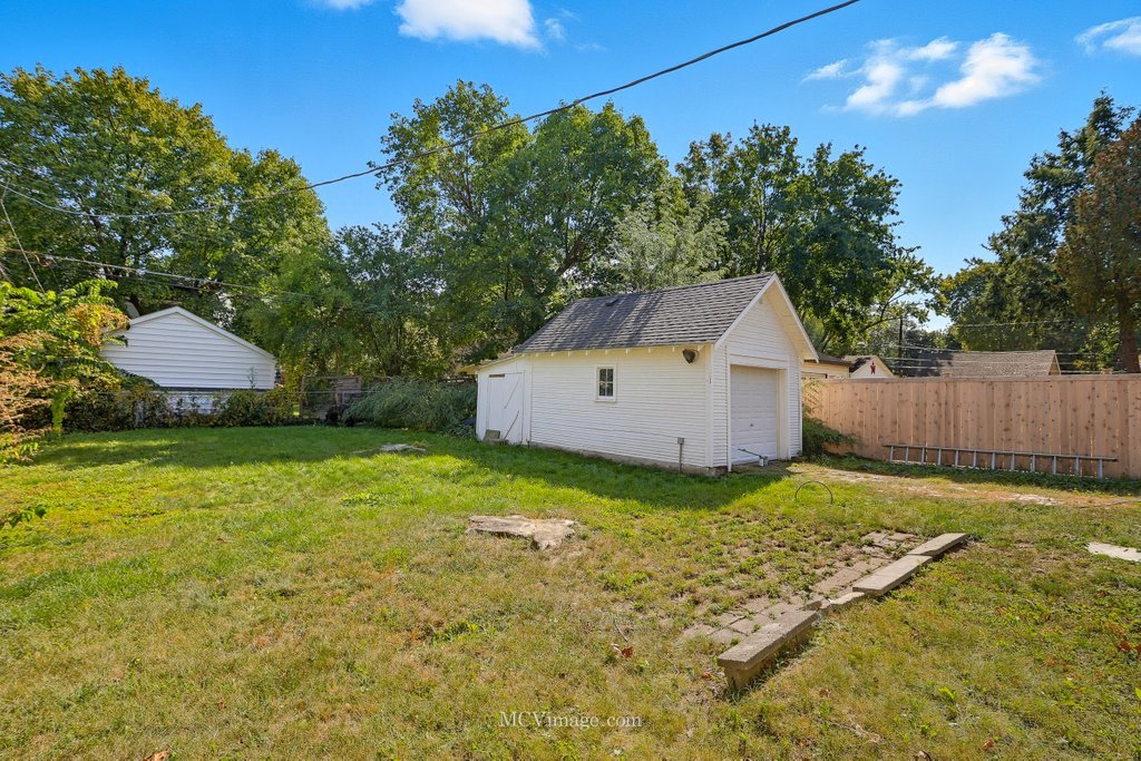 164 S Calumet Avenue, Aurora, IL 60506