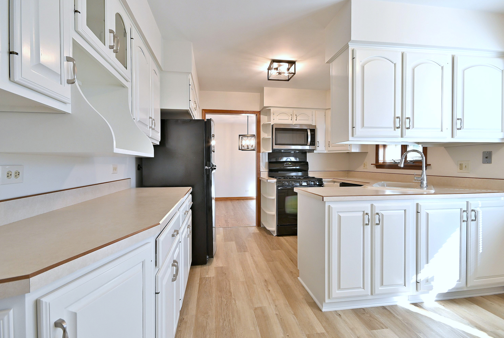 236 W Adams Street, Elmhurst, IL 60126