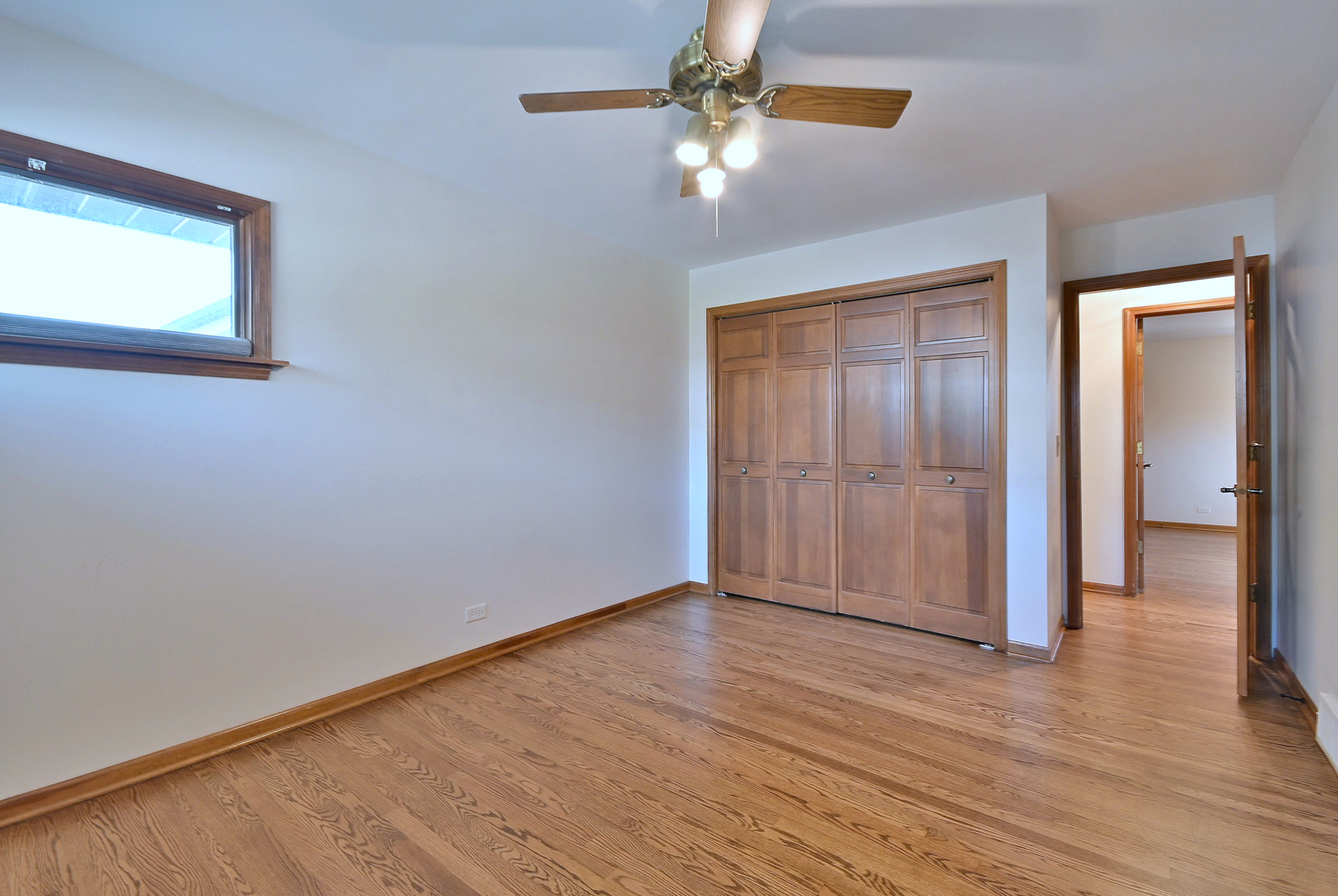 236 W Adams Street, Elmhurst, IL 60126