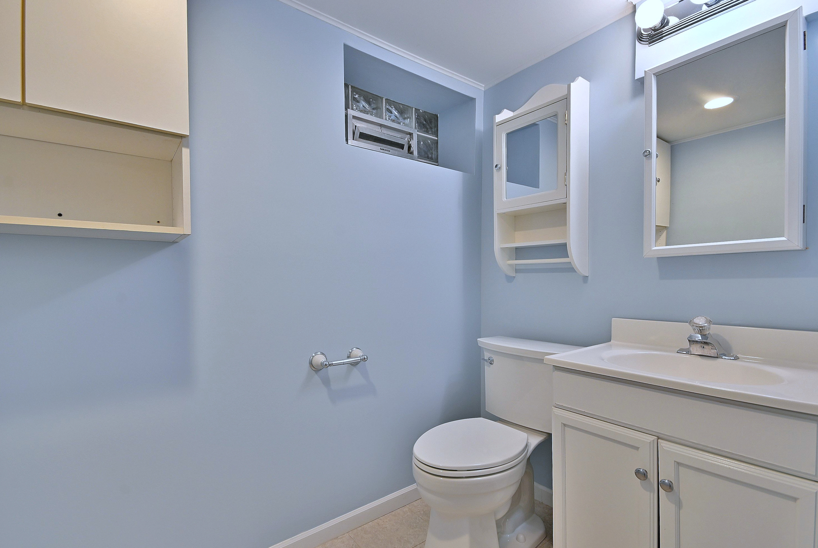 236 W Adams Street, Elmhurst, IL 60126