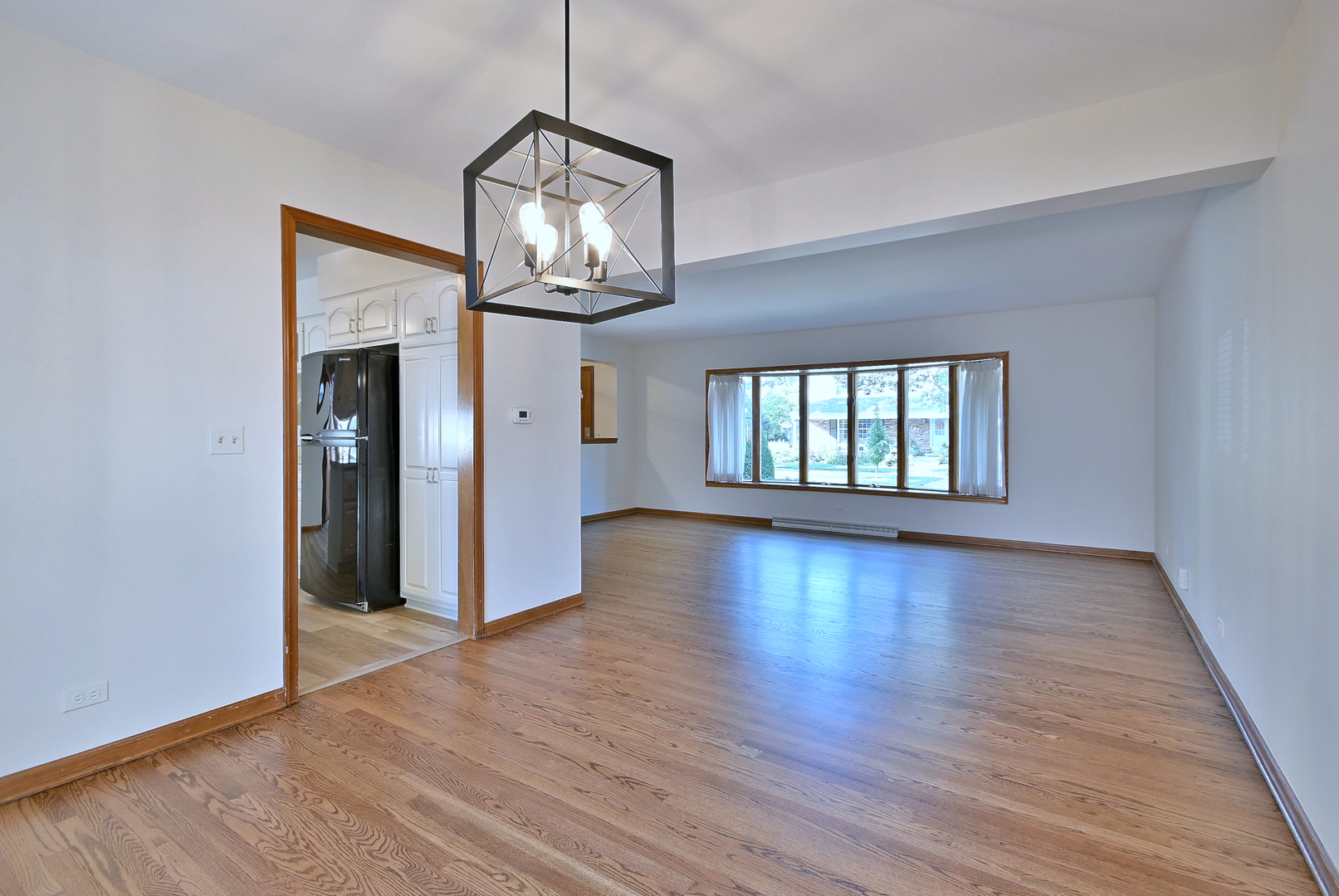 236 W Adams Street, Elmhurst, IL 60126