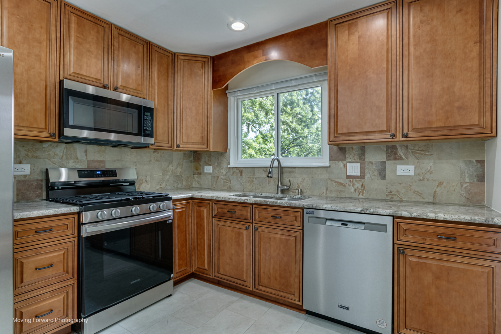 5S761 Malibu Lane, Naperville, IL 60540