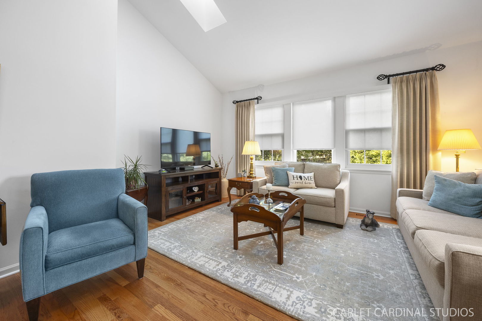 869 Cambridge Drive, Batavia, IL 60510