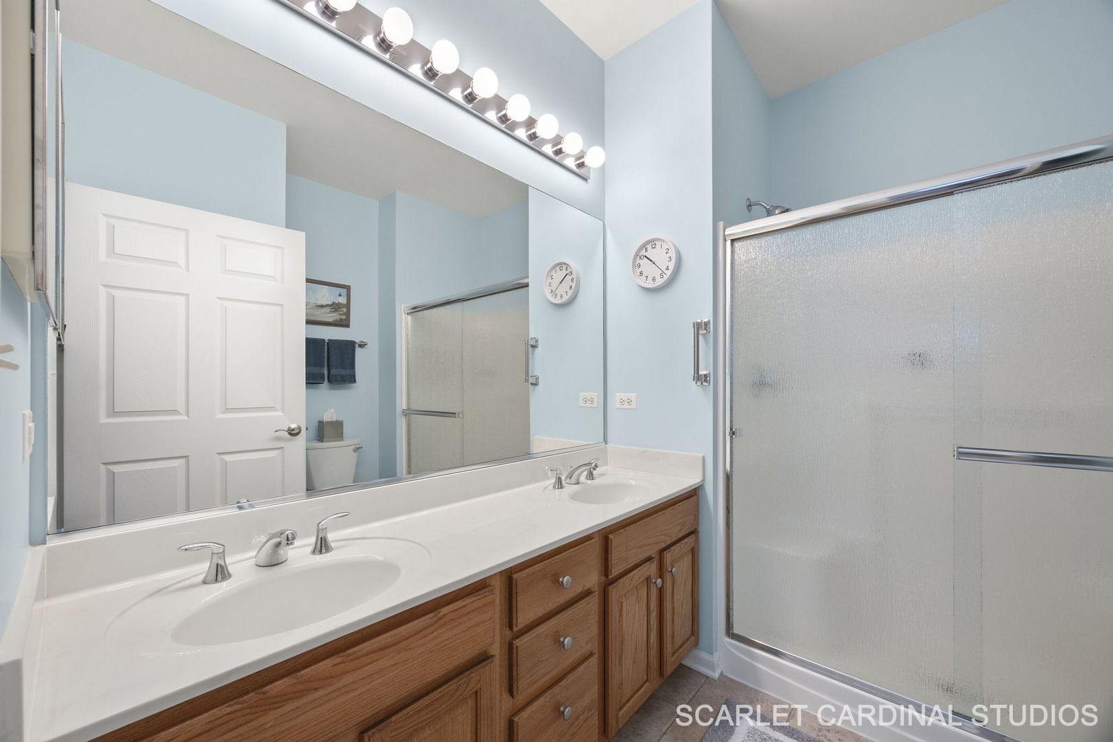 869 Cambridge Drive, Batavia, IL 60510