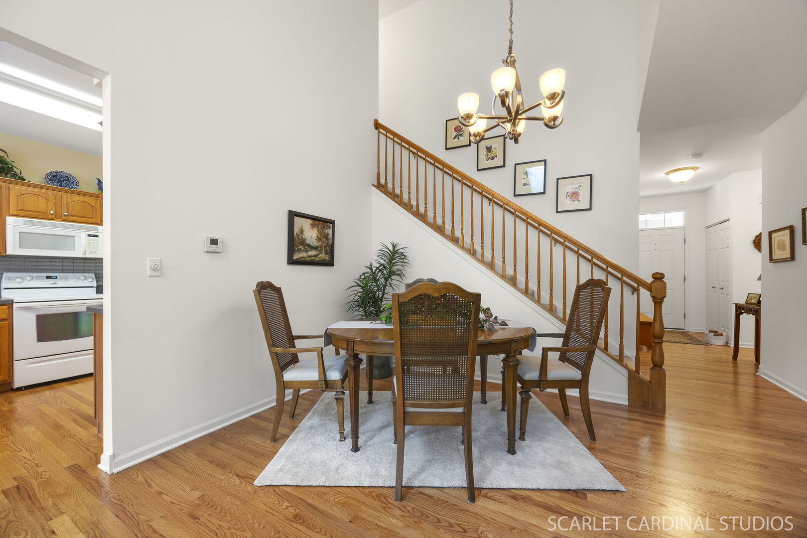 869 Cambridge Drive, Batavia, IL 60510