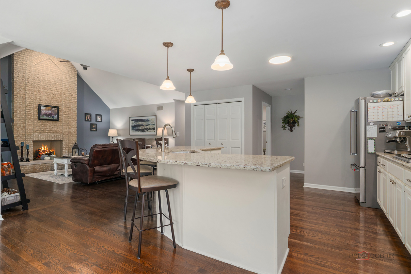 21560 W Hampshire Place, Mundelein, IL 60060