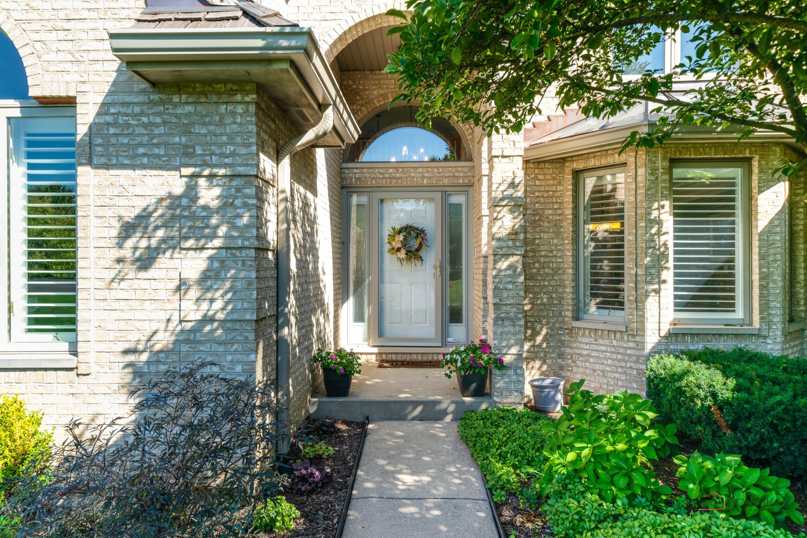 21560 W Hampshire Place, Mundelein, IL 60060