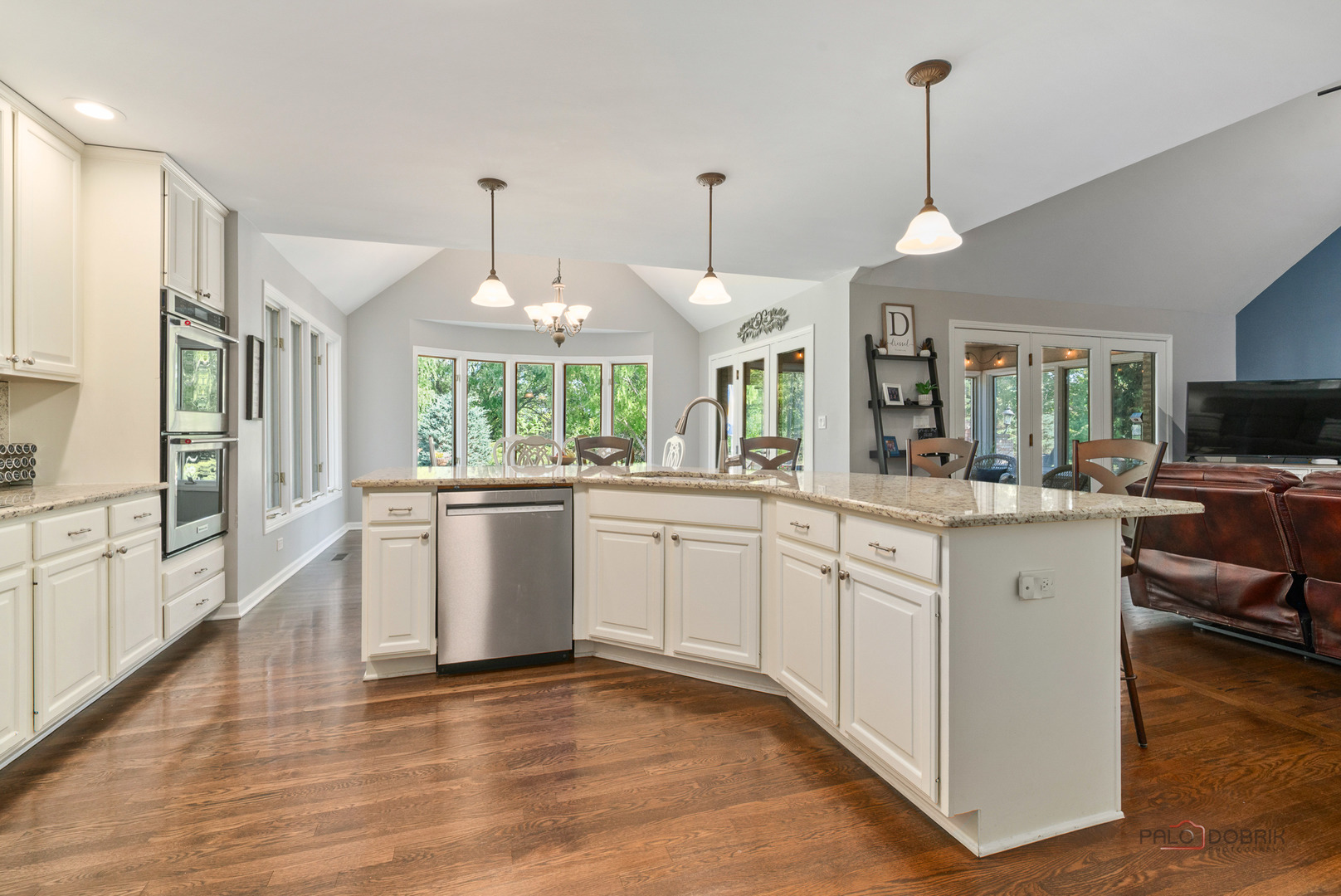 21560 W Hampshire Place, Mundelein, IL 60060