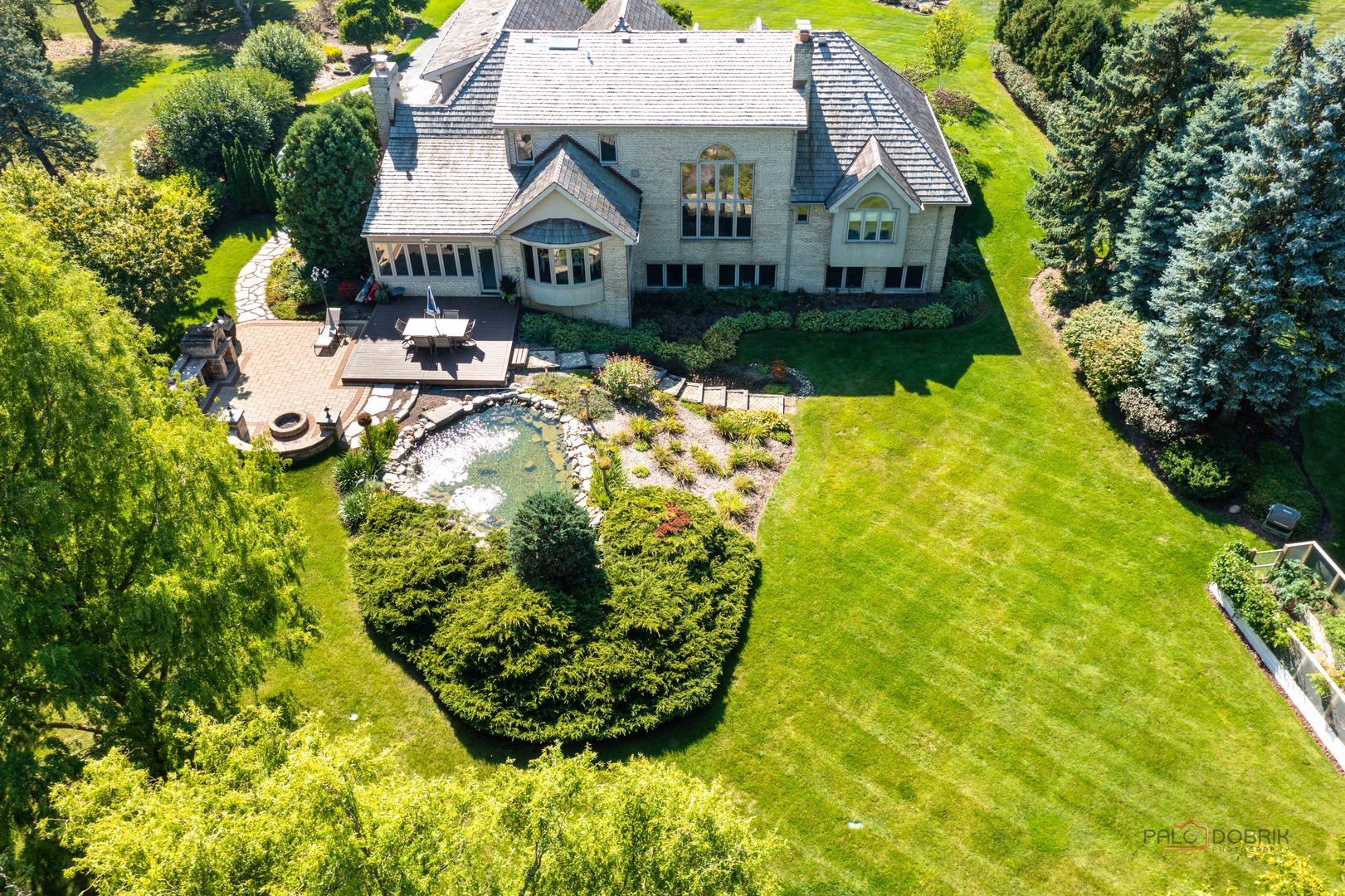 21560 W Hampshire Place, Mundelein, IL 60060