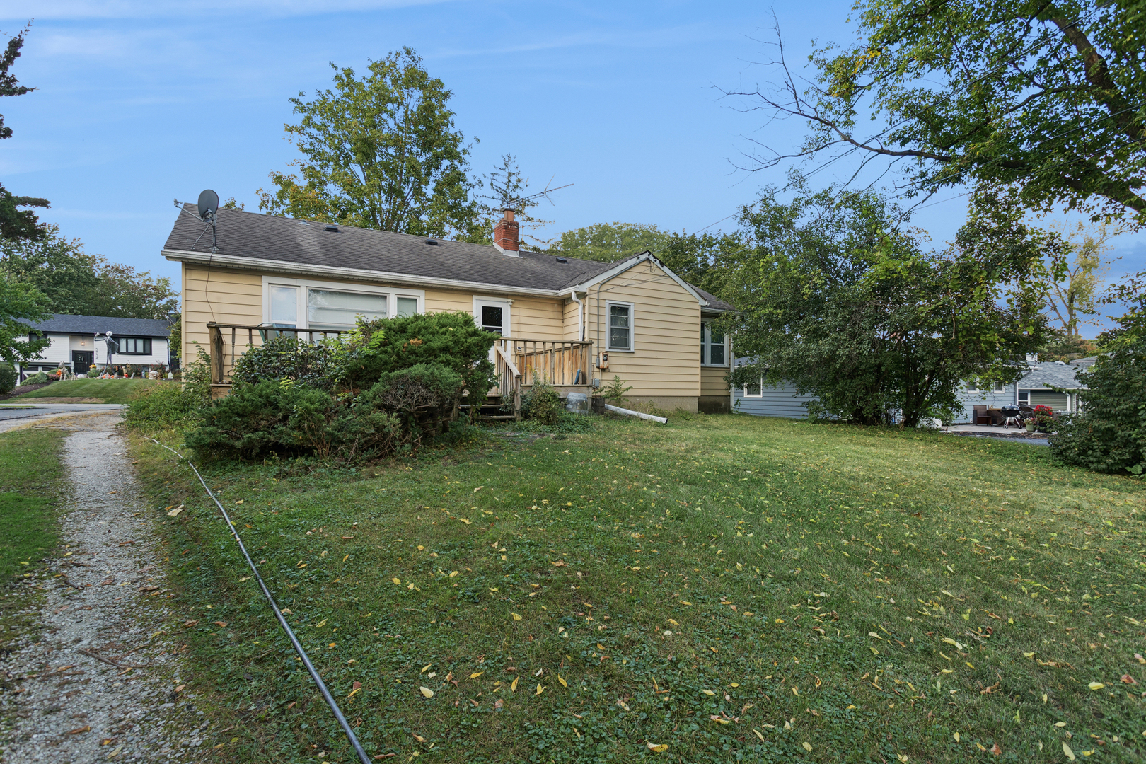 5727 Woodward Avenue, Downers Grove, IL 60516