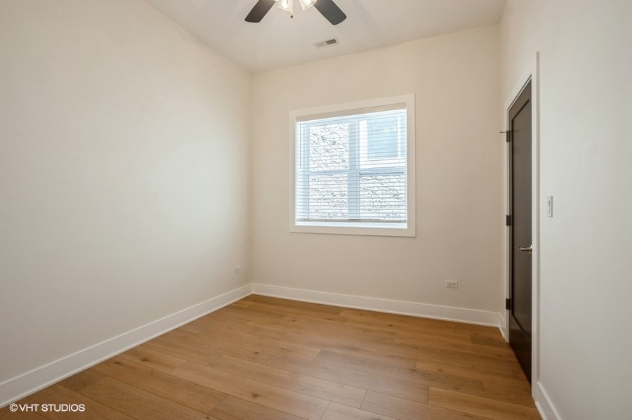 456 E Oakwood Boulevard #3, Chicago, IL 60653