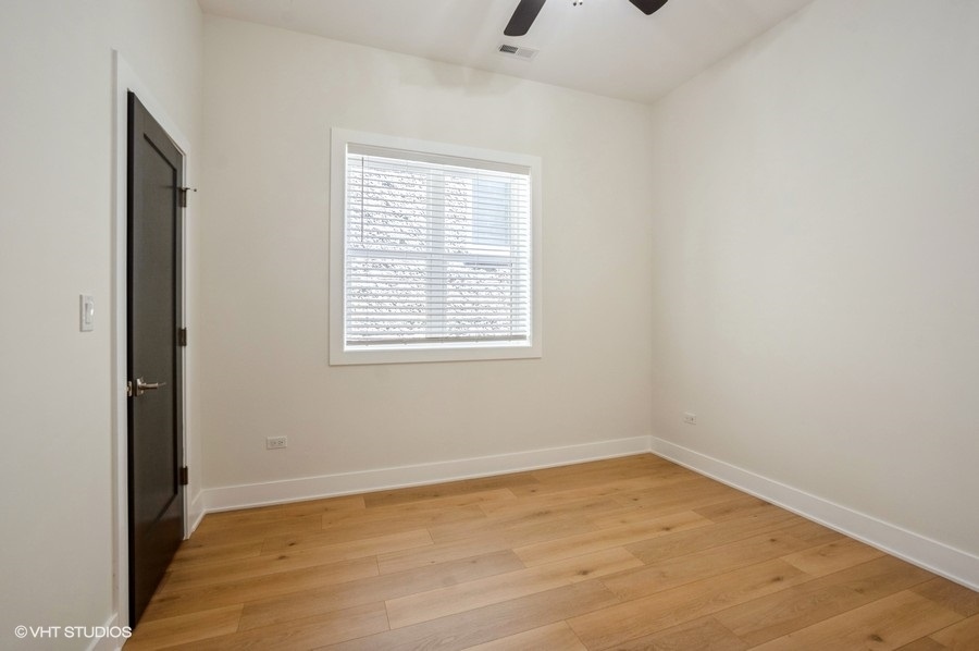 456 E Oakwood Boulevard #3, Chicago, IL 60653