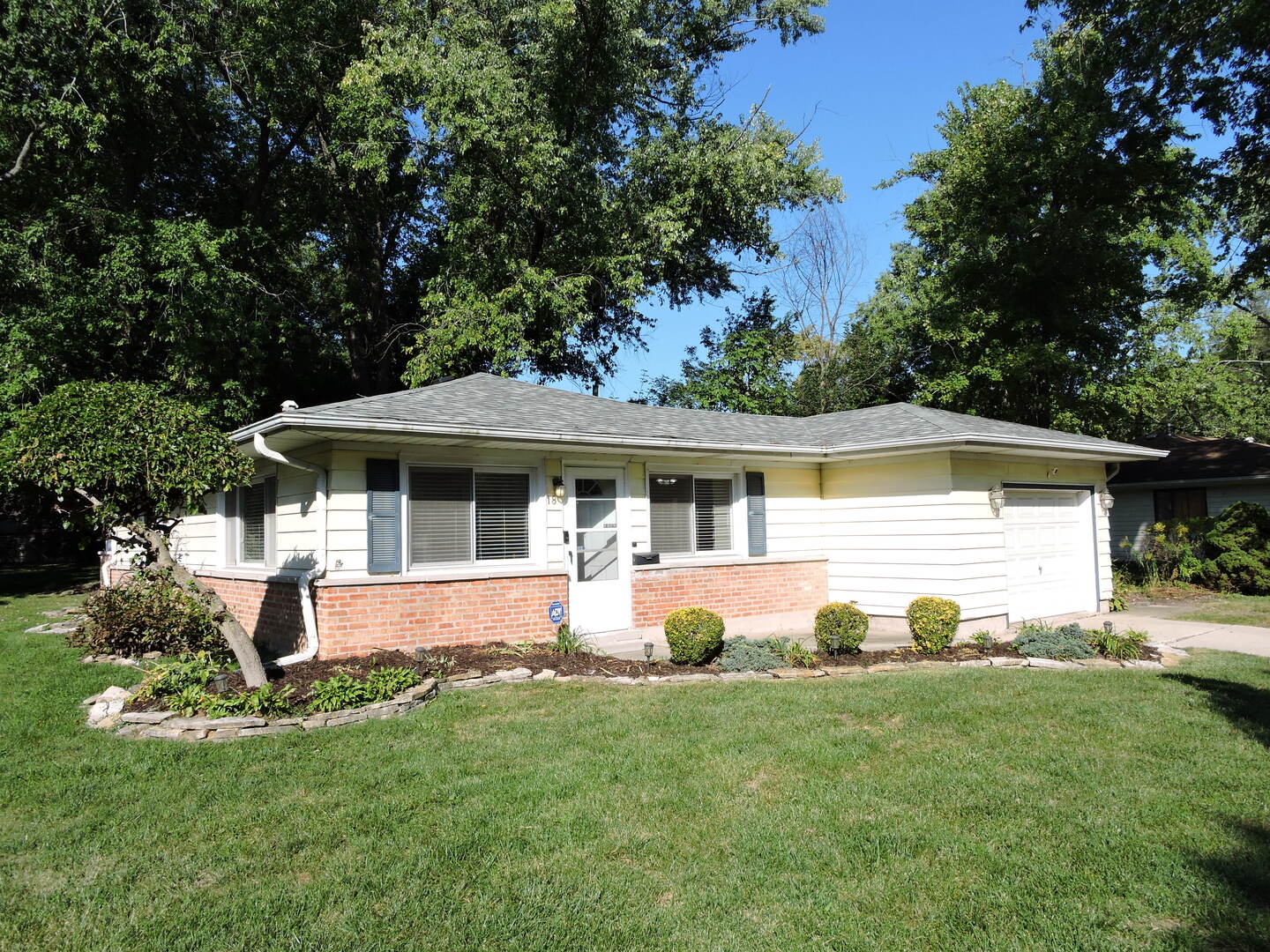 18 E Rocket Circle, Park Forest, IL 60466