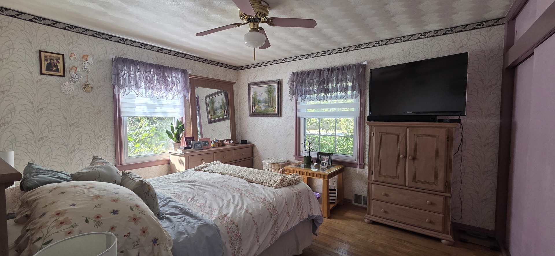 10151 Meadow Lane, Des Plaines, IL 60016