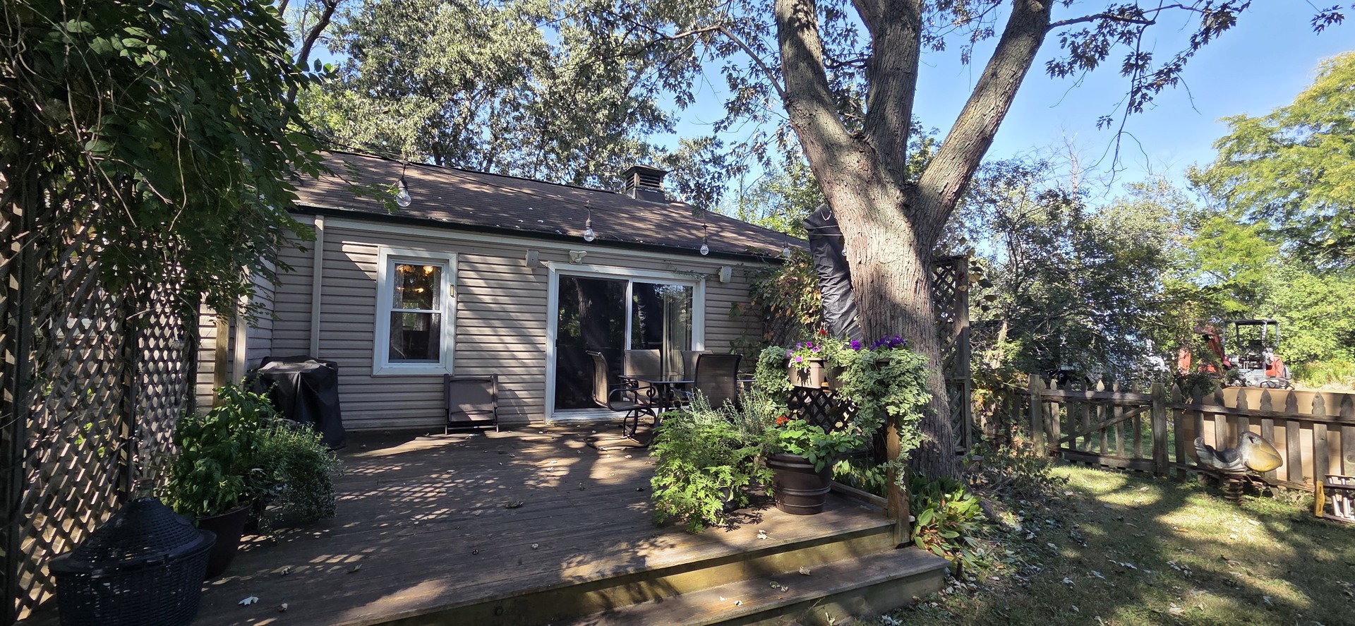 10151 Meadow Lane, Des Plaines, IL 60016