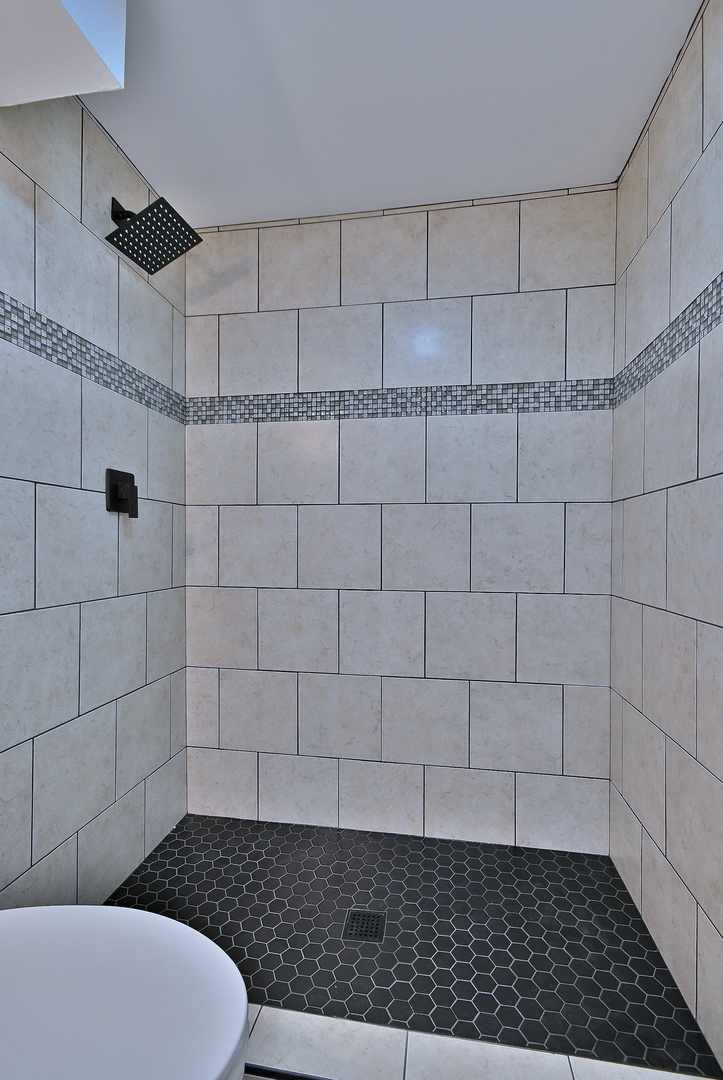 1605 Middletree Road, Joliet, IL 60433