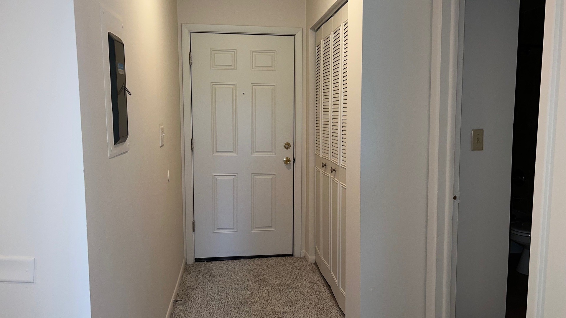 850 S Lorraine Road #3L, Wheaton, IL 60189