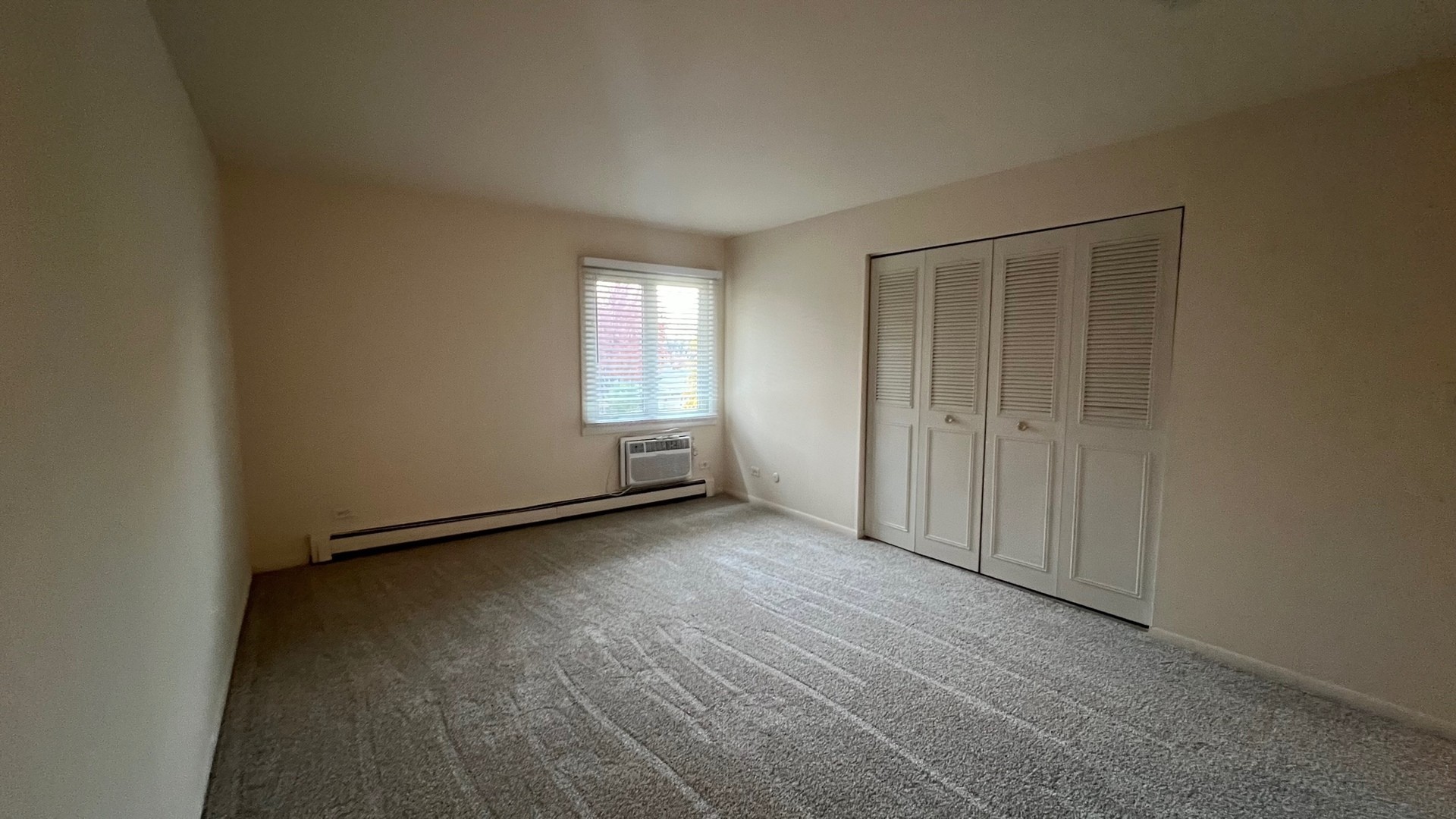 850 S Lorraine Road #3L, Wheaton, IL 60189