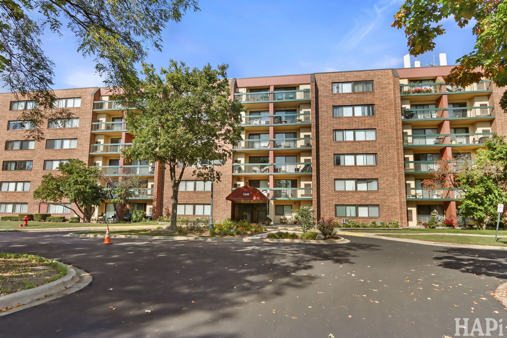 1840 Huntington Boulevard #415, Hoffman Estates, IL 60194
