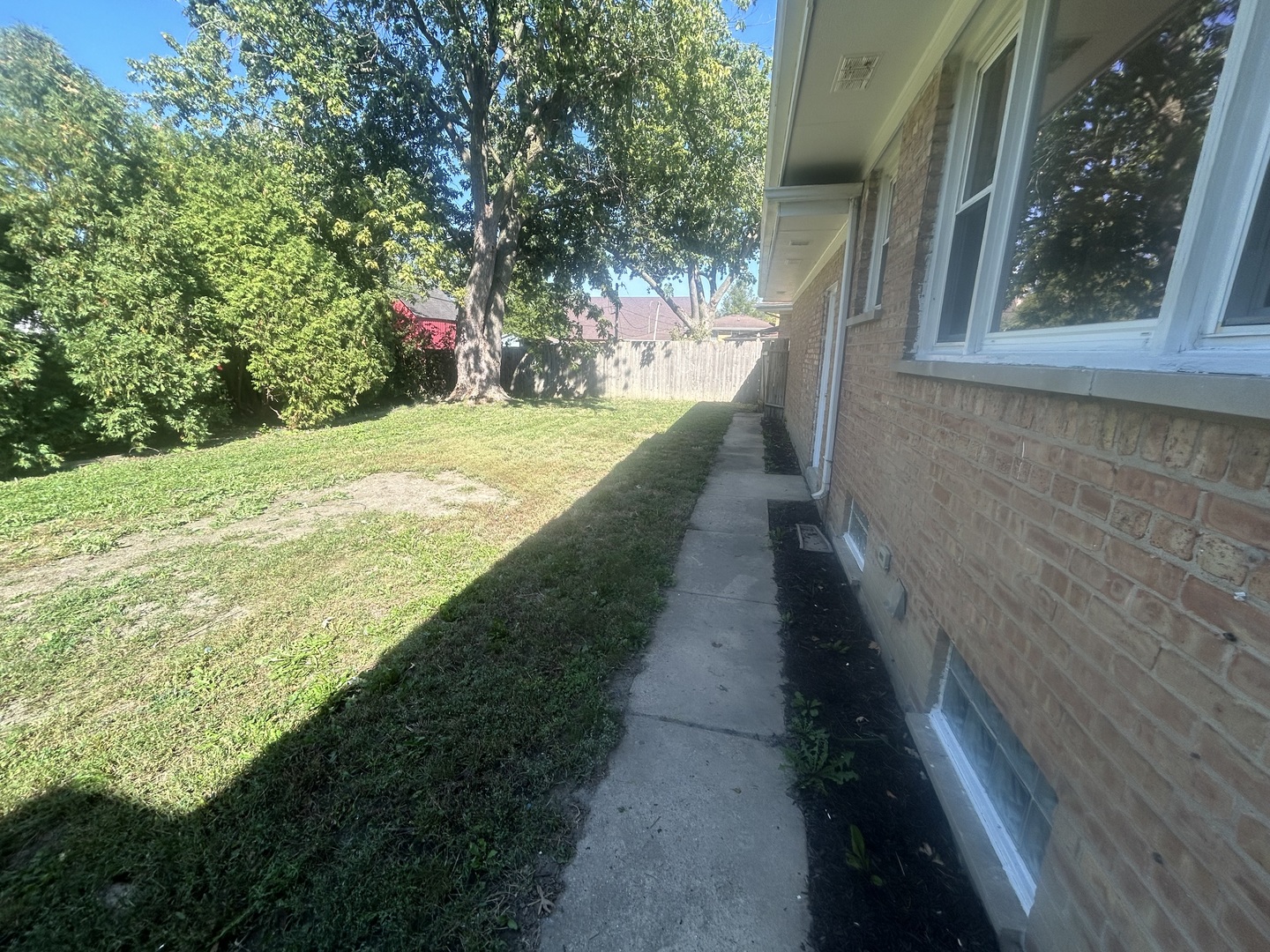 16550 Elm Court, South Holland, IL 60473
