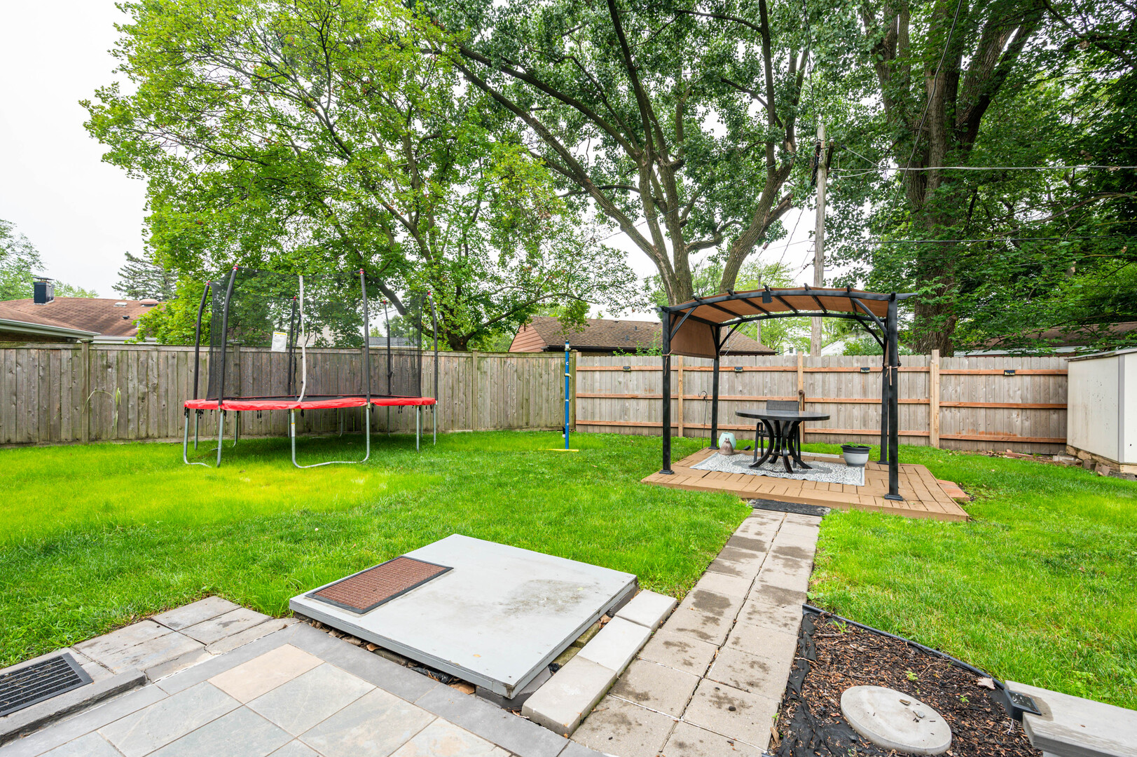 412 N Ridgeland Avenue, Elmhurst, IL 60126