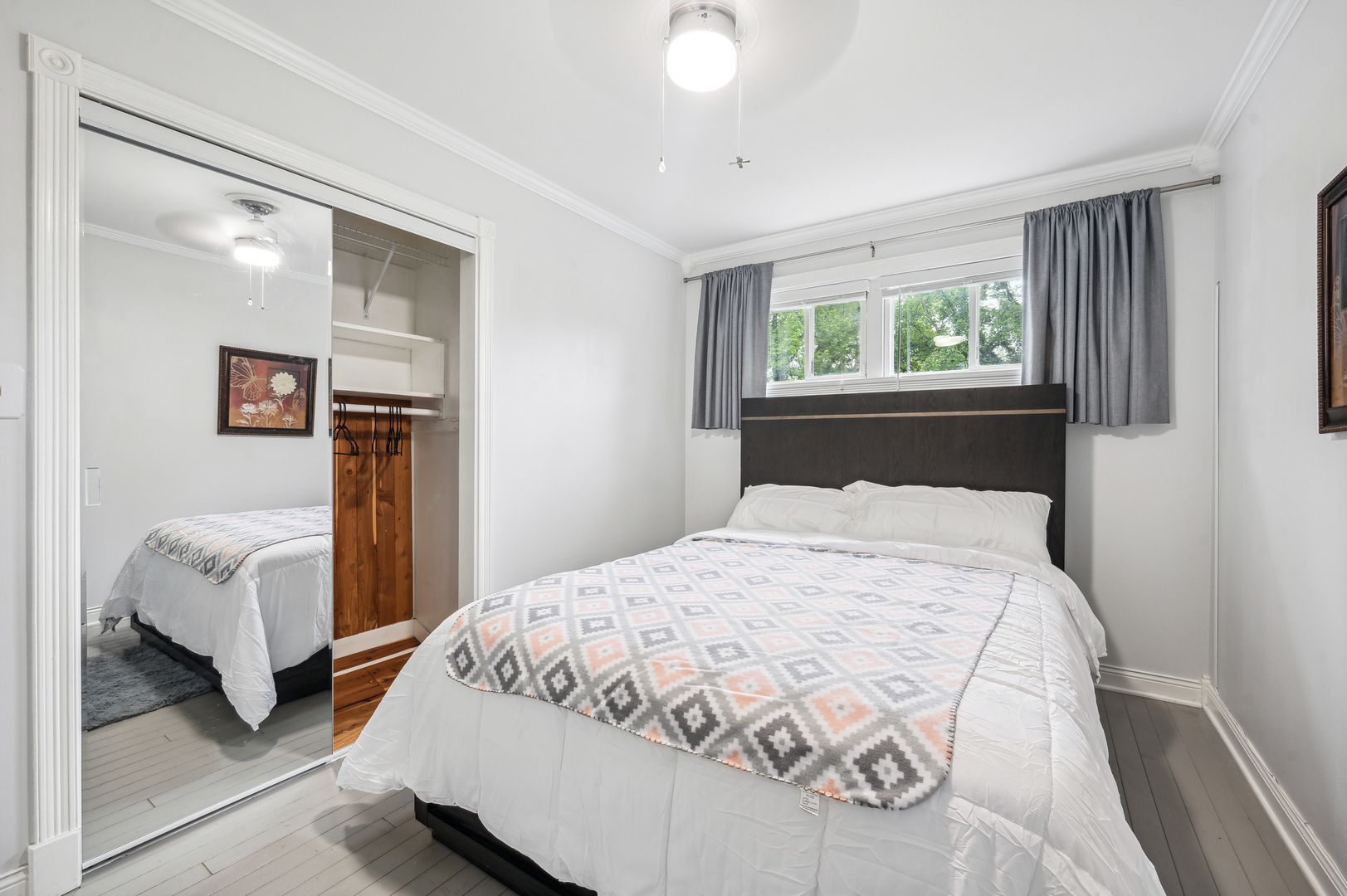 412 N Ridgeland Avenue, Elmhurst, IL 60126